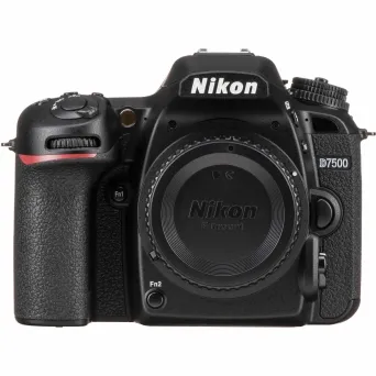 מצלמה דיגיטלית Nikon D7500