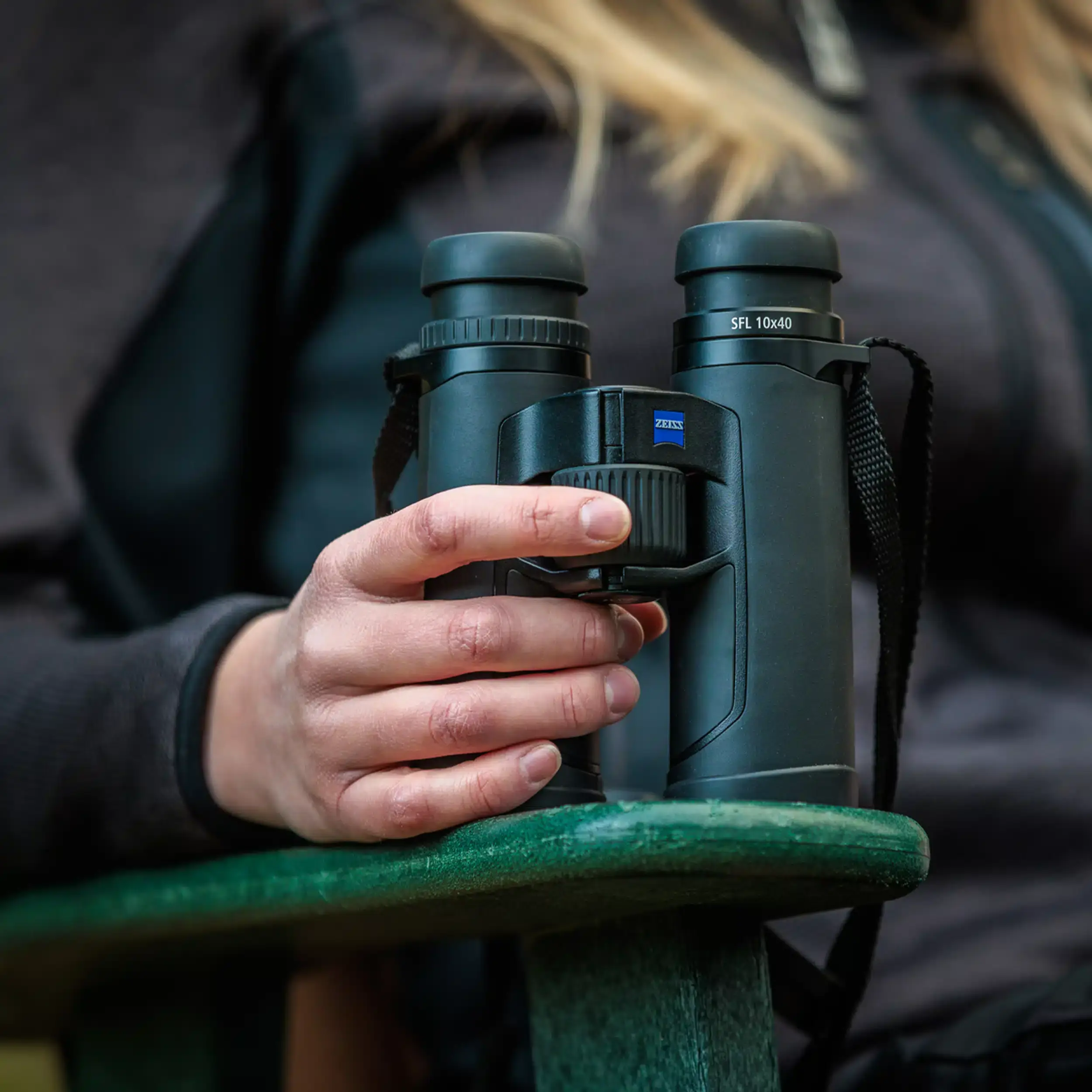 משקפת Zeiss SFL 10x40