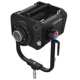 פנס לד Aputure Electro Storm CS15 RGB
