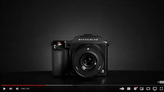 מצלמת פורמט בינוני ללא מראה Hasselblad X2D 100C