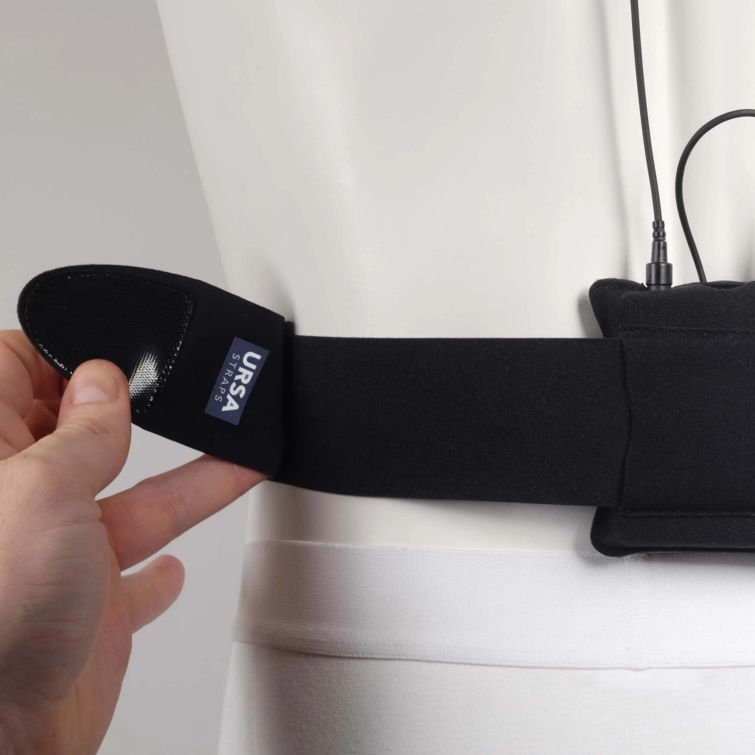 חגורה גדולה לפאוץ', צבע שחור Ursa Straps