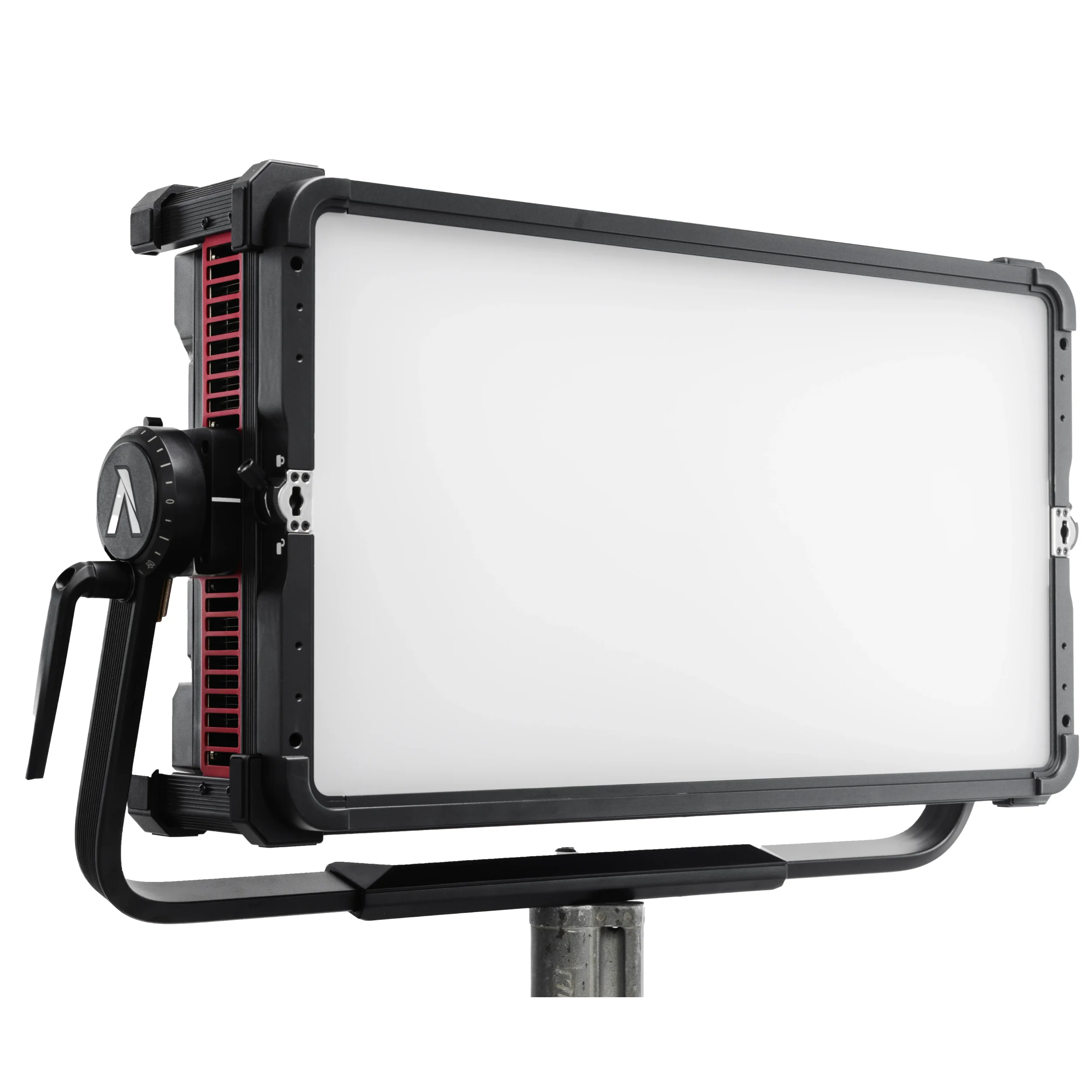פנס לד Aputure NOVA II 2x1 בארגז קשיח