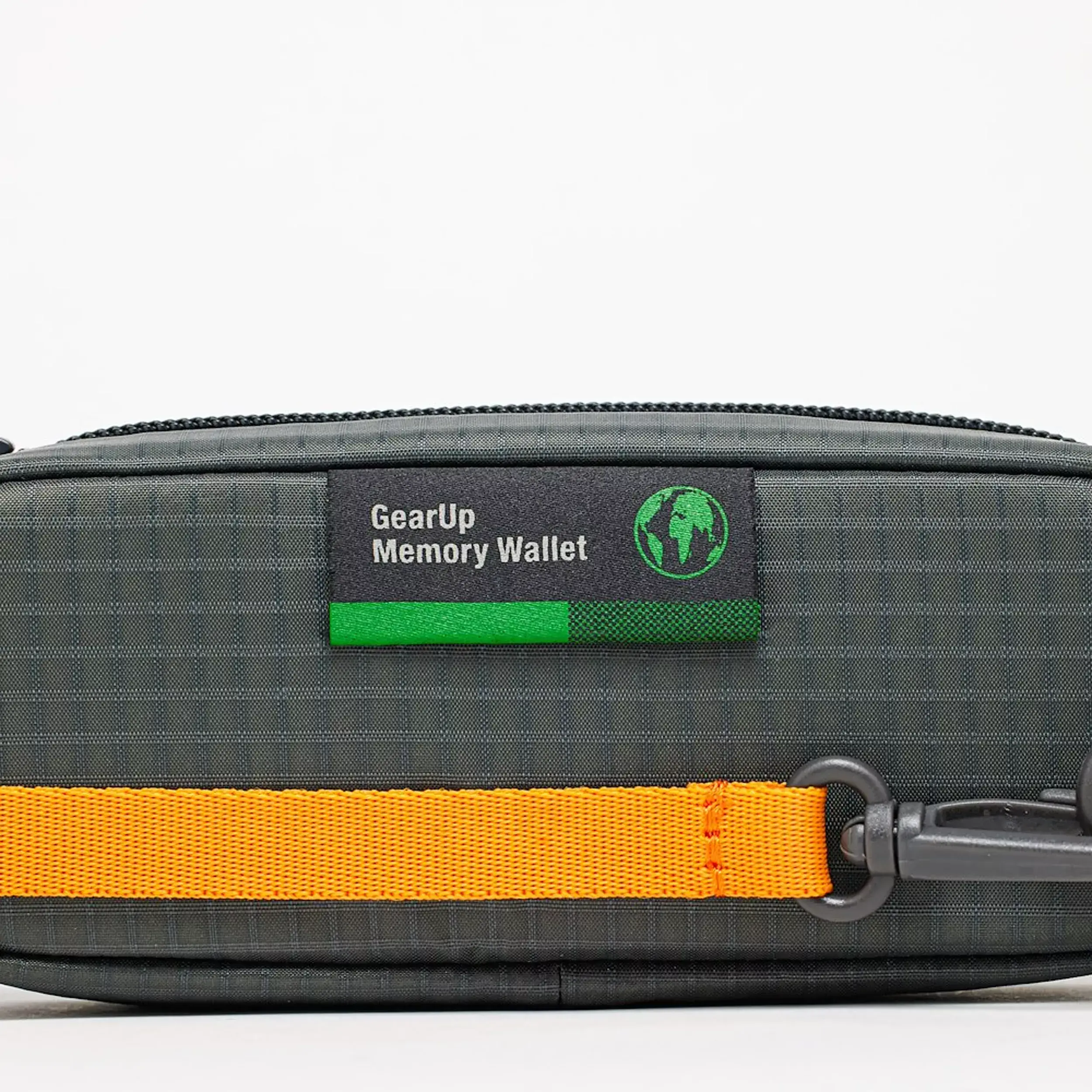 נרתיק לכרטיסי זיכרון GearUp Memory Wallet 20D