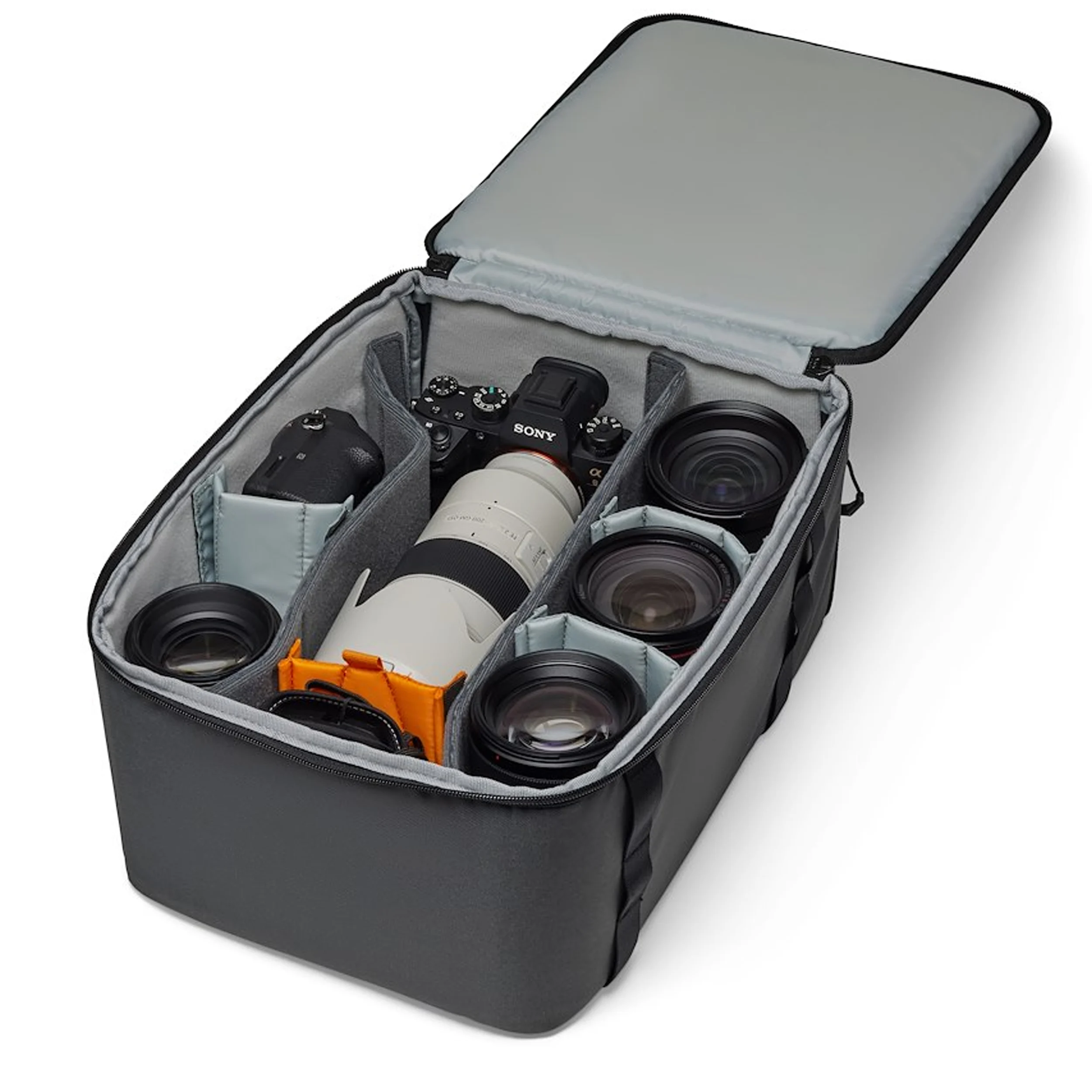 נרתיק Lowepro GearUp PRO camera box XXL II