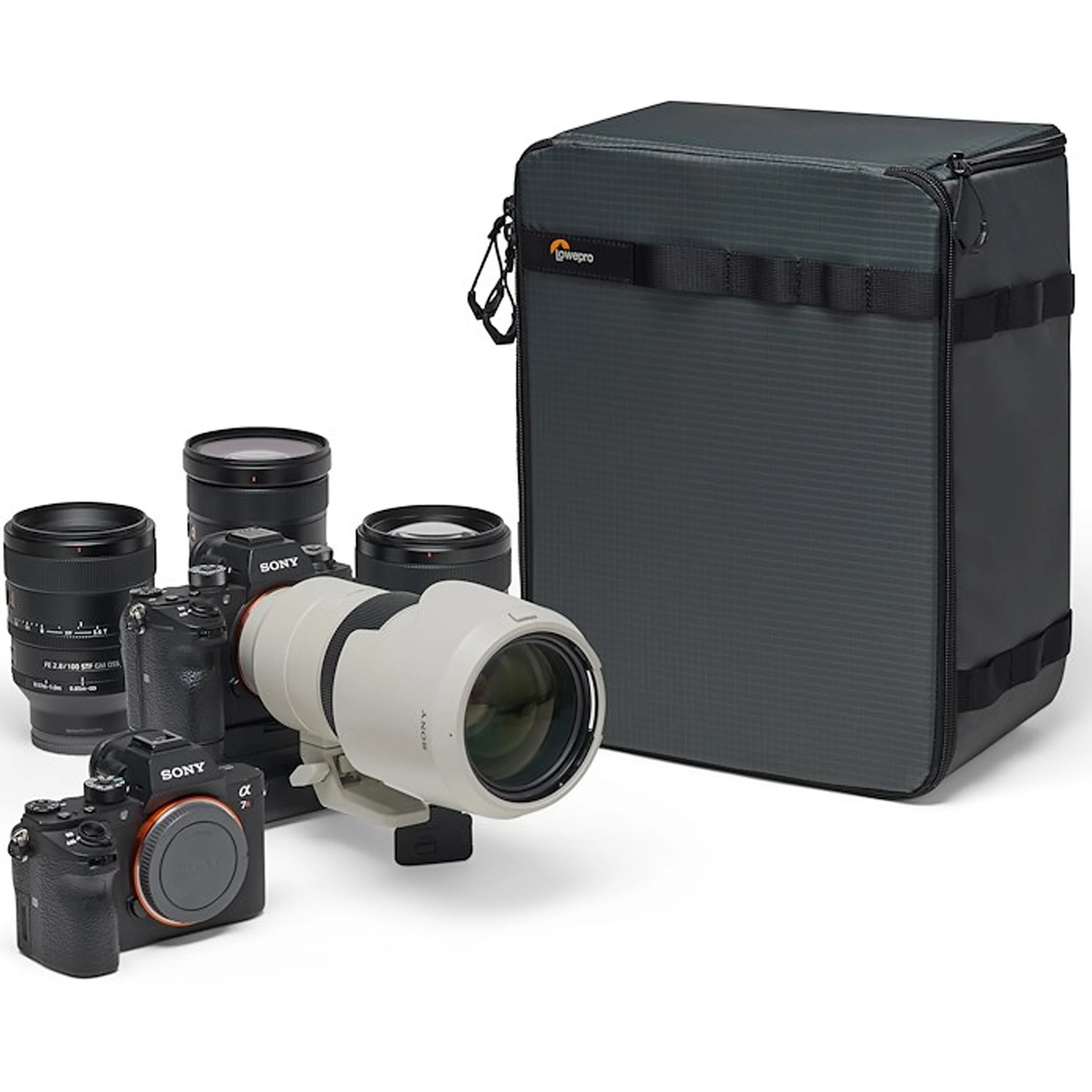 נרתיק Lowepro GearUp PRO camera box XXL II