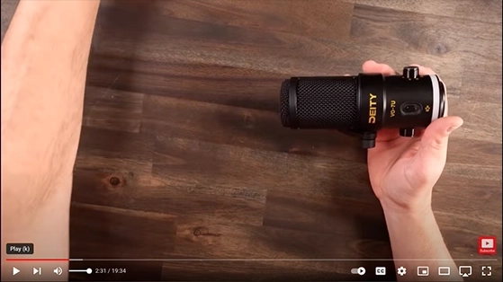 קיט מיקרופון USB וזרוע שולחנית לפודקאסט Deity VO-7U Kit