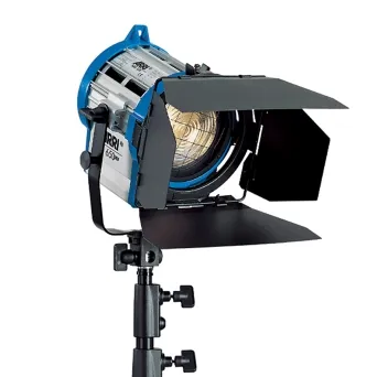 פנס עדשה ARRI 650W Plus