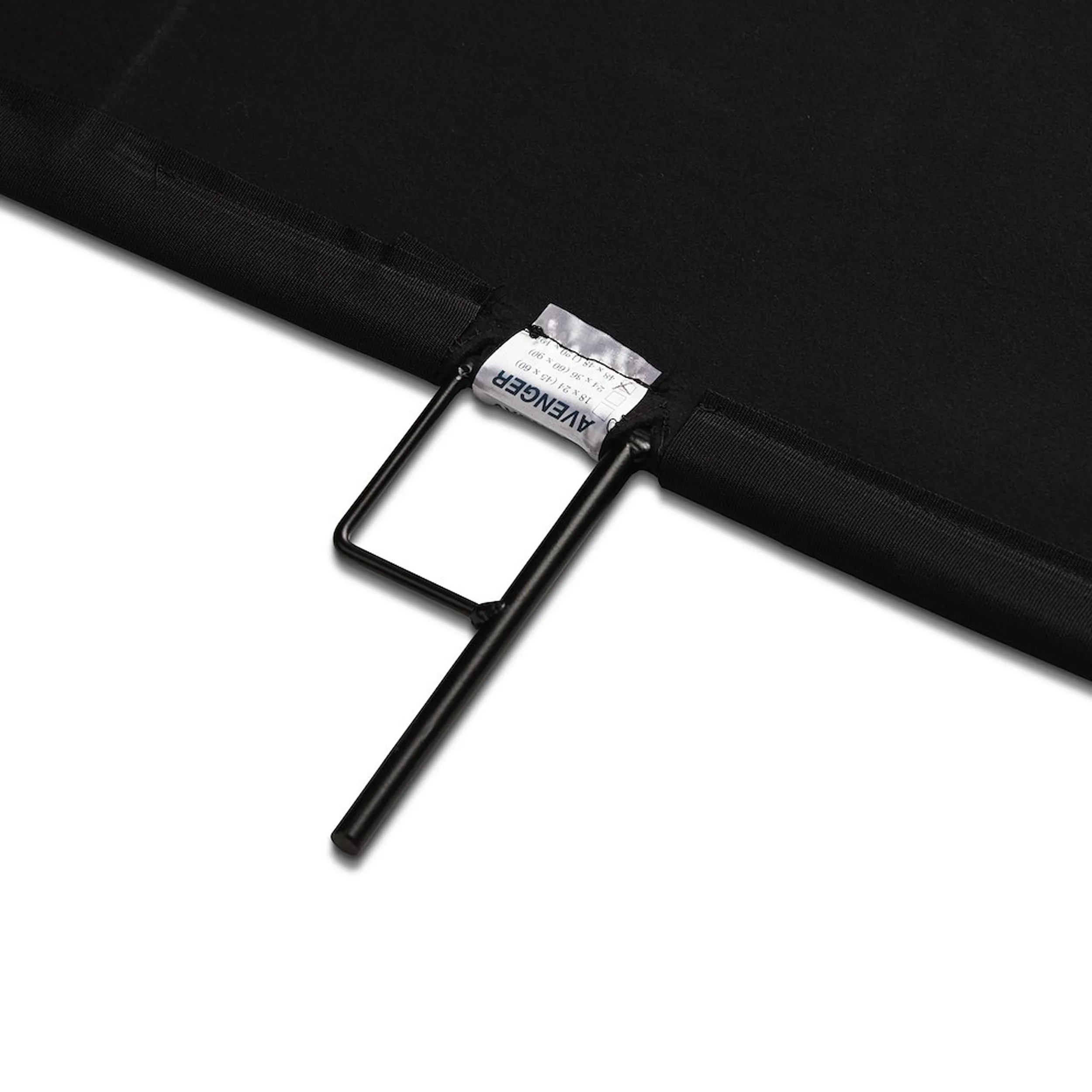 דגל שחור "Avenger floppy cutter 48"x48