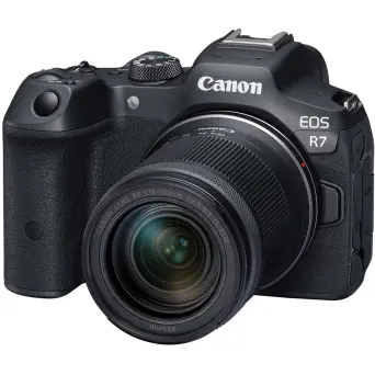 גוף מצלמה ללא מראה Canon EOS R7 ועדשה 18-150 מ"מ