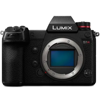 מצלמת Panasonic Lumix S1R- גוף בלבד-ייבוא רשמי