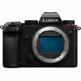 גוף מצלמה דיגיטלית Panasonic Lumix DC-S5