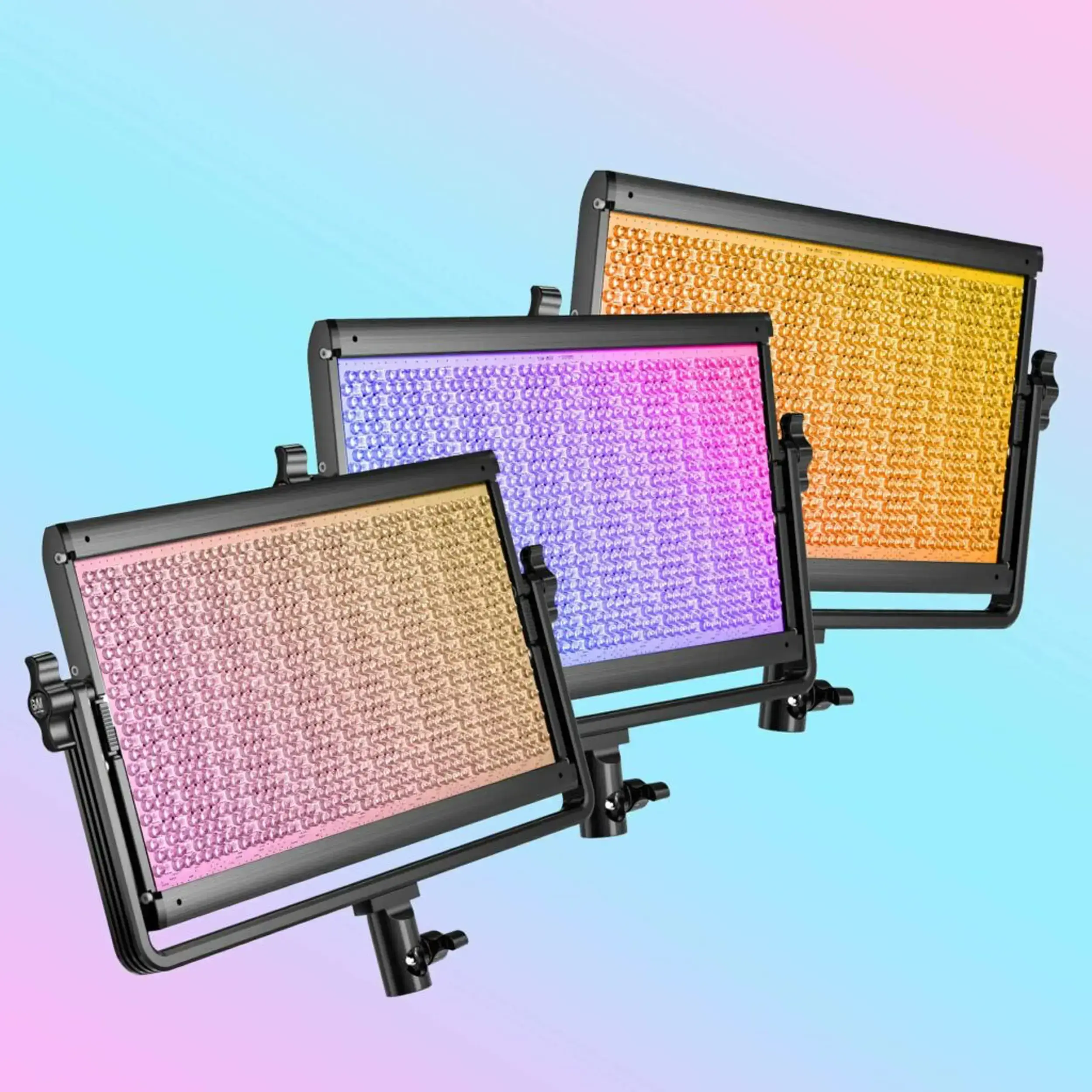 פנס לד צבעוני RGB לאולפן GVM-1500D