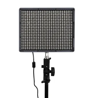 פנס לד זווית הארה 75 מעלות Amaran HR672W