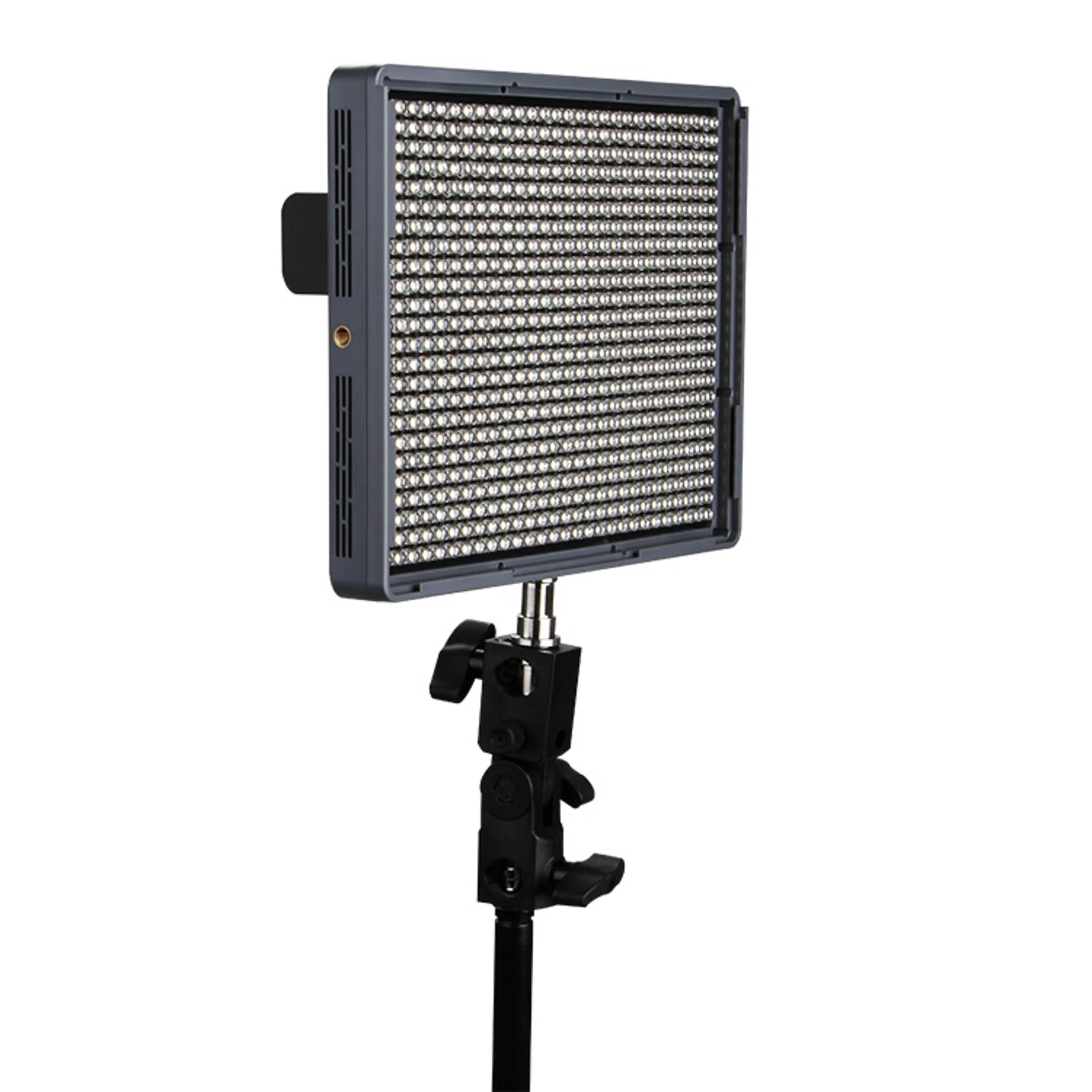 פנס לד זווית הארה 25 מעלות Amaran HR672S
