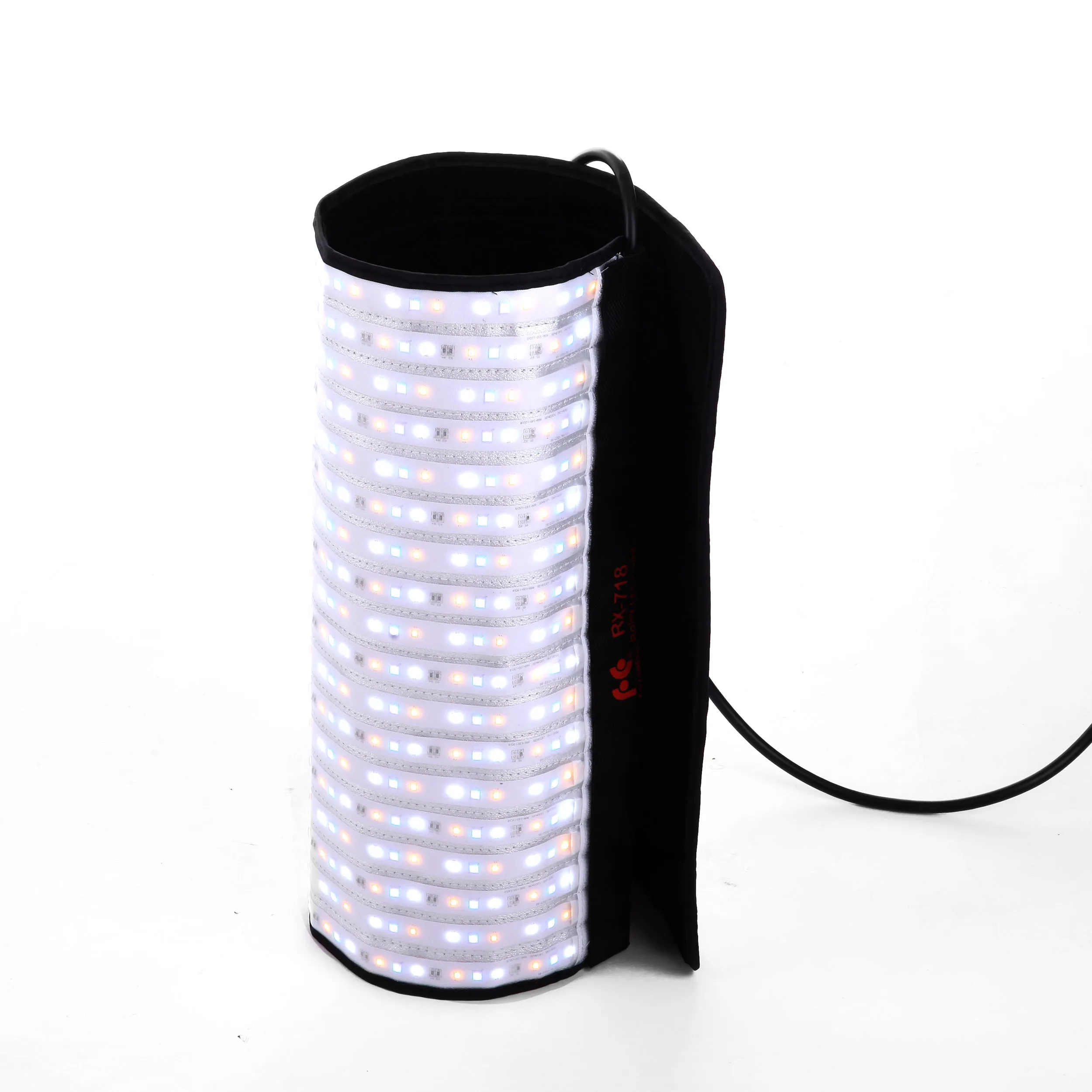 קיט פנס RGBW לד 100W גמיש 45X60 ס"מ Falcon Eyes RX-718-K1