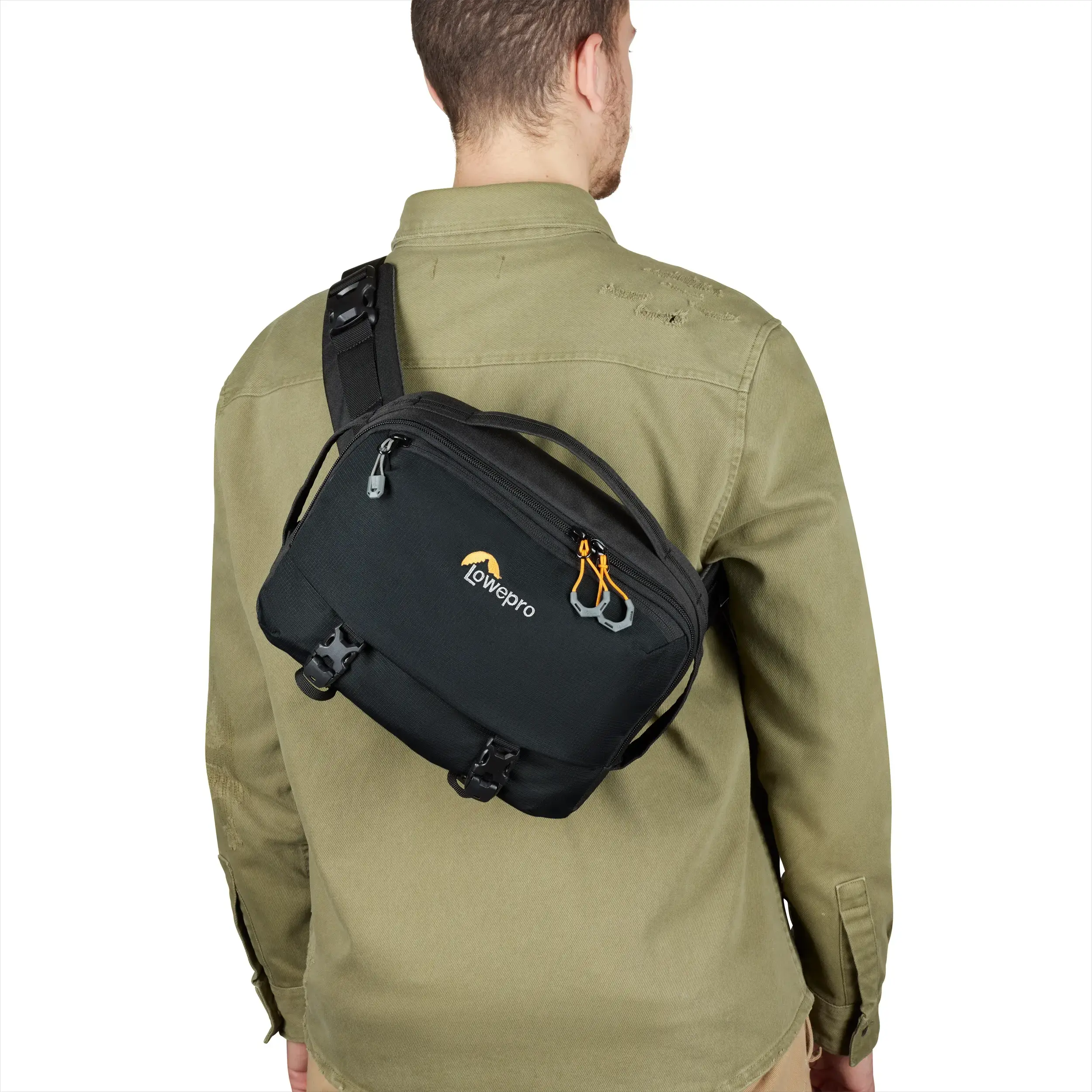 תיק מותן שחור Lowepro Trekker Lite SLX 120