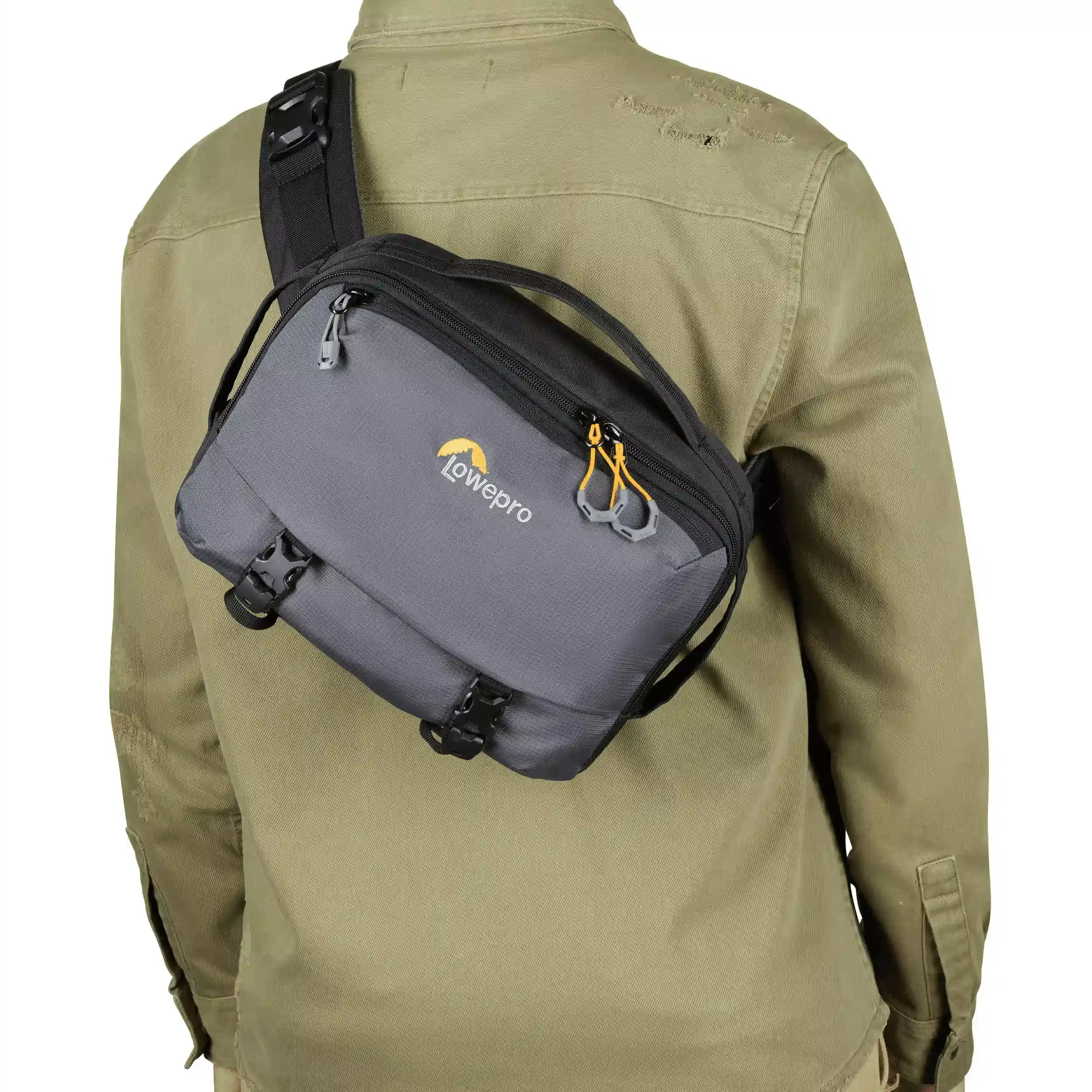 תיק מותן אפור Lowepro Trekker Lite SLX 120