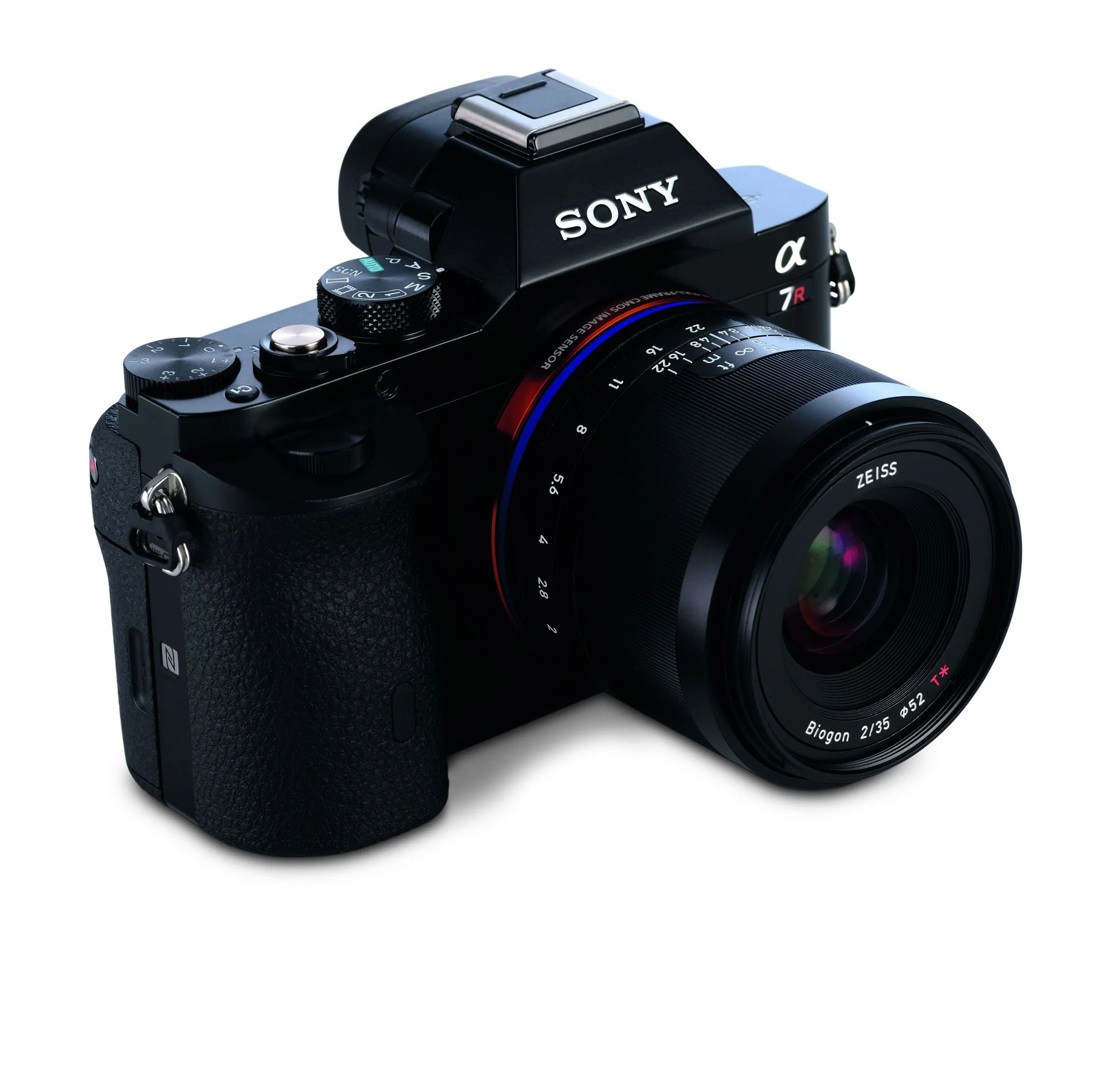 עדשת 2.0/35 Loxia עבור מצלמות Sony Alpha