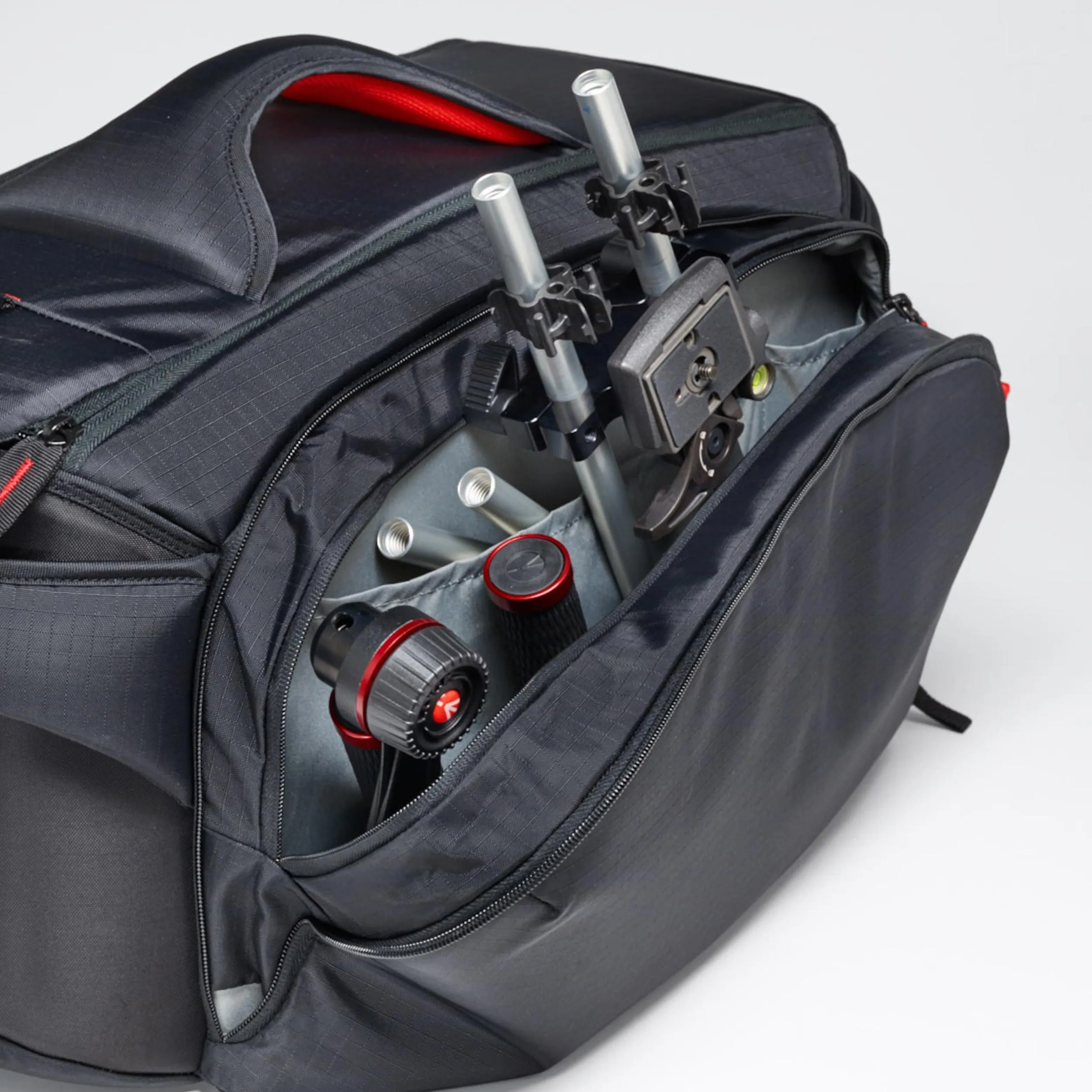 תיק למצלמות וידאו בינוניות - Manfrotto CC-193N