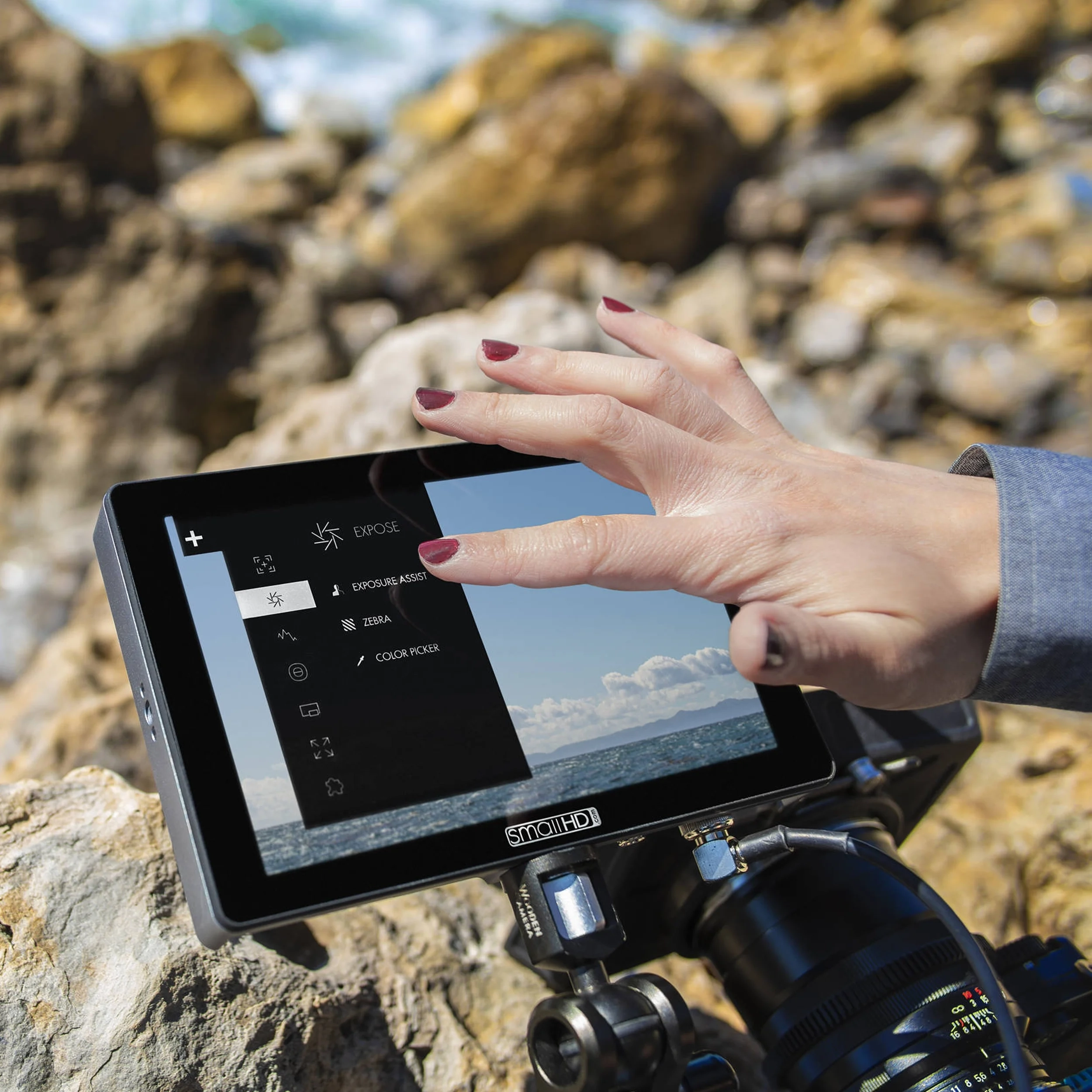 מוניטור מגע "7 על מצלמה SmallHD MON-702-TOUCH