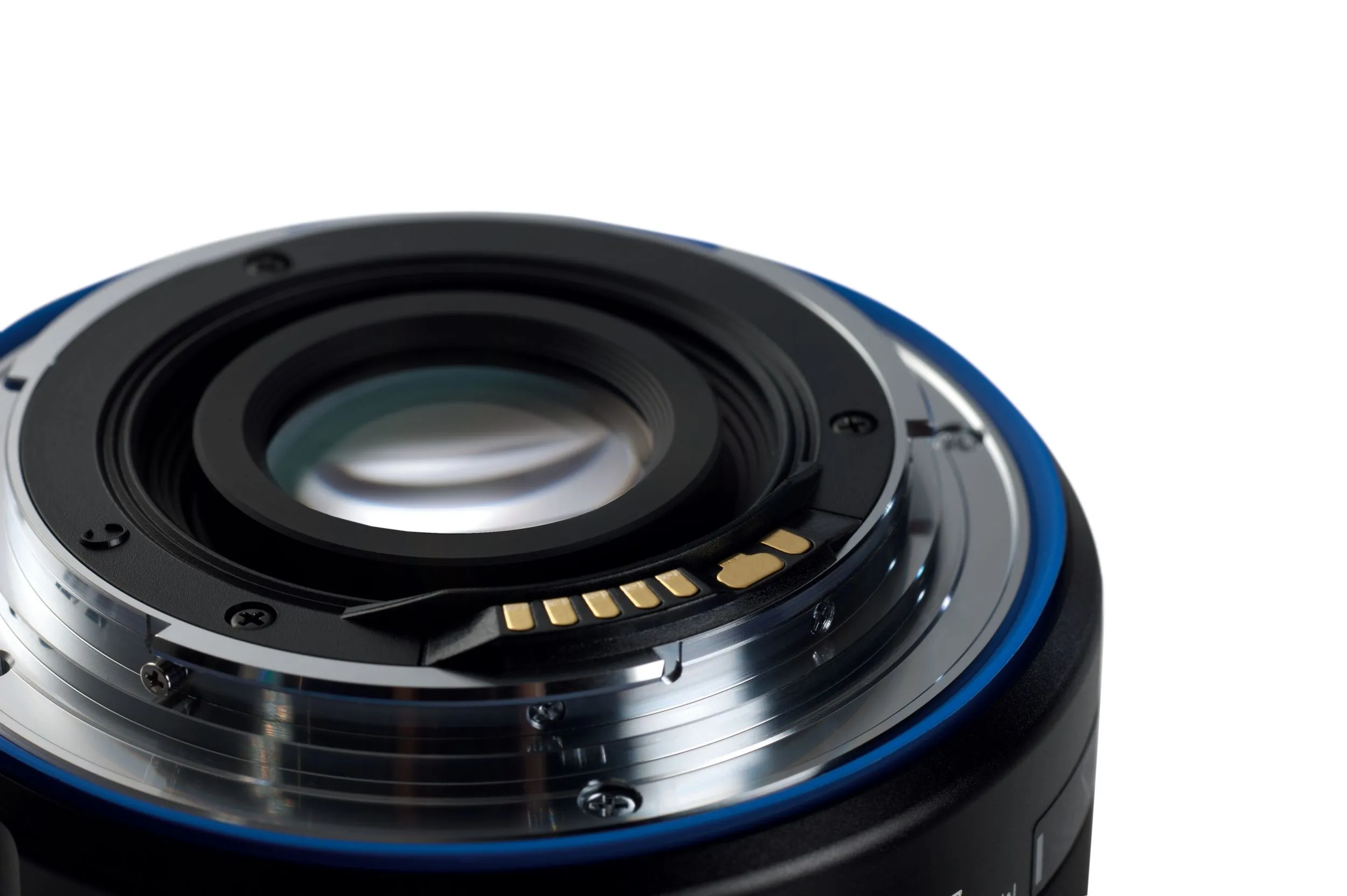 עדשת Zeiss Milvus 50mm f/1.4 ZE למצלמות CANON