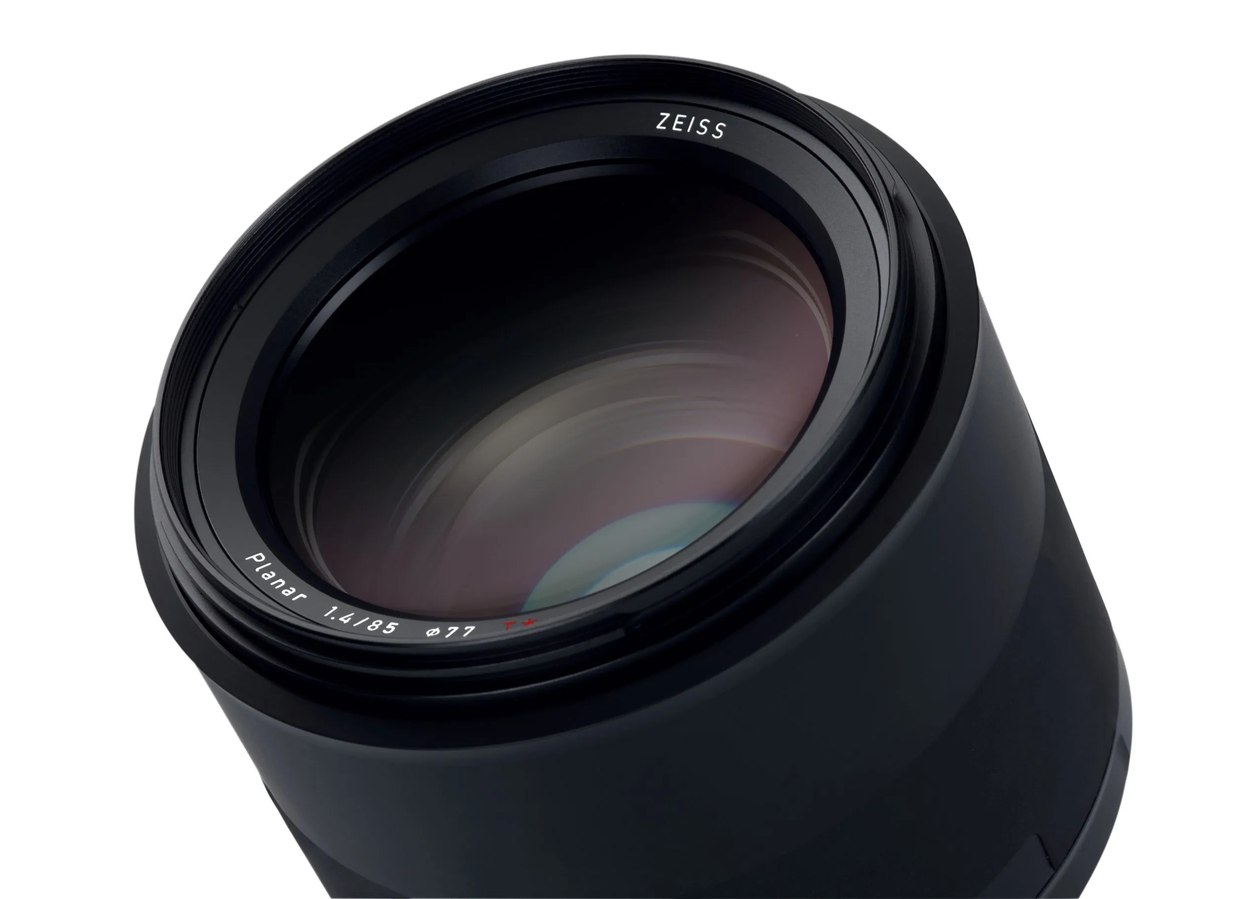 עדשת Zeiss Milvus 85mm f/1.4 ZE למצלמות CANON