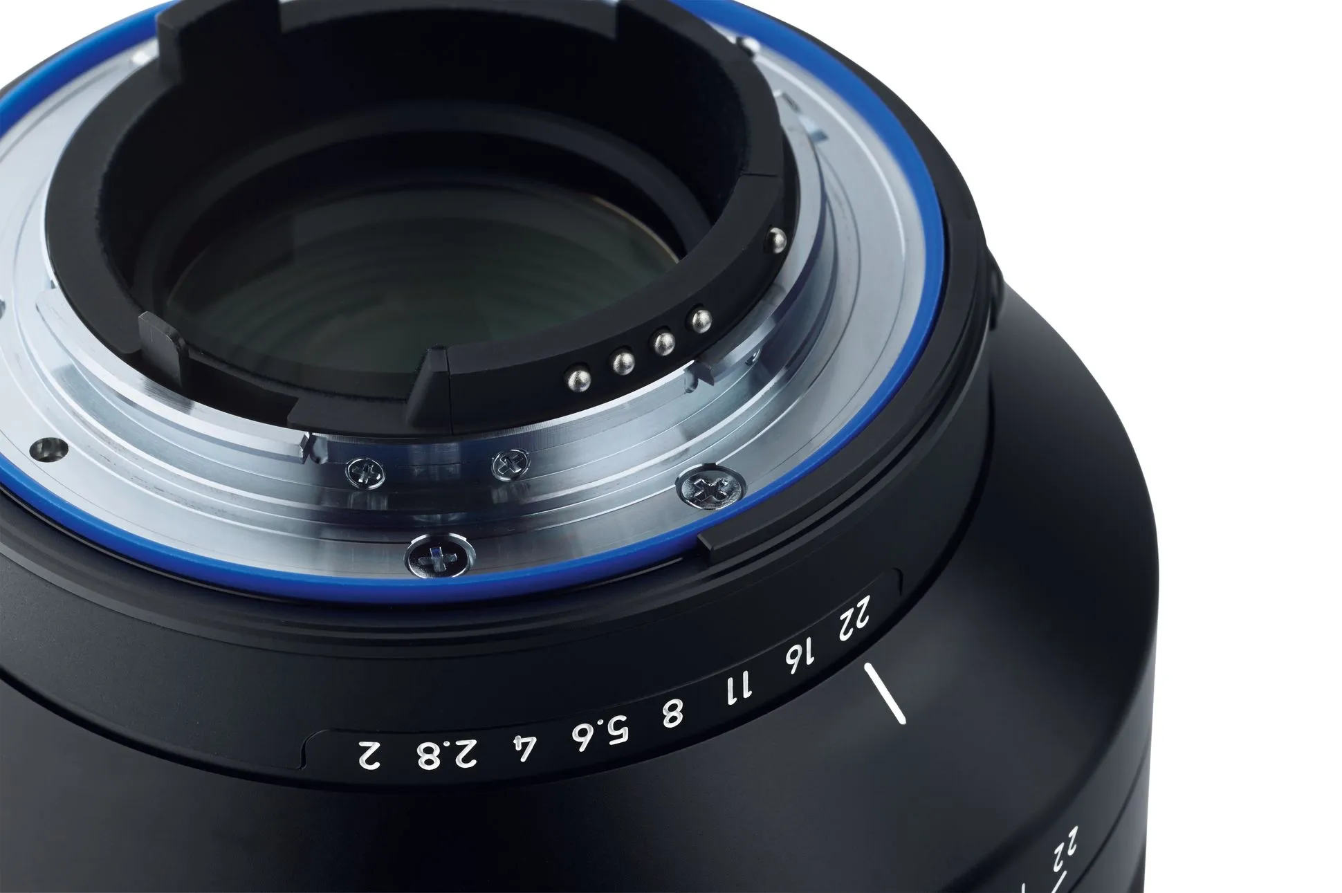 עדשת ZF.Zeiss Milvus 135mm f/2.0 ZF.2 למצלמות NIKON