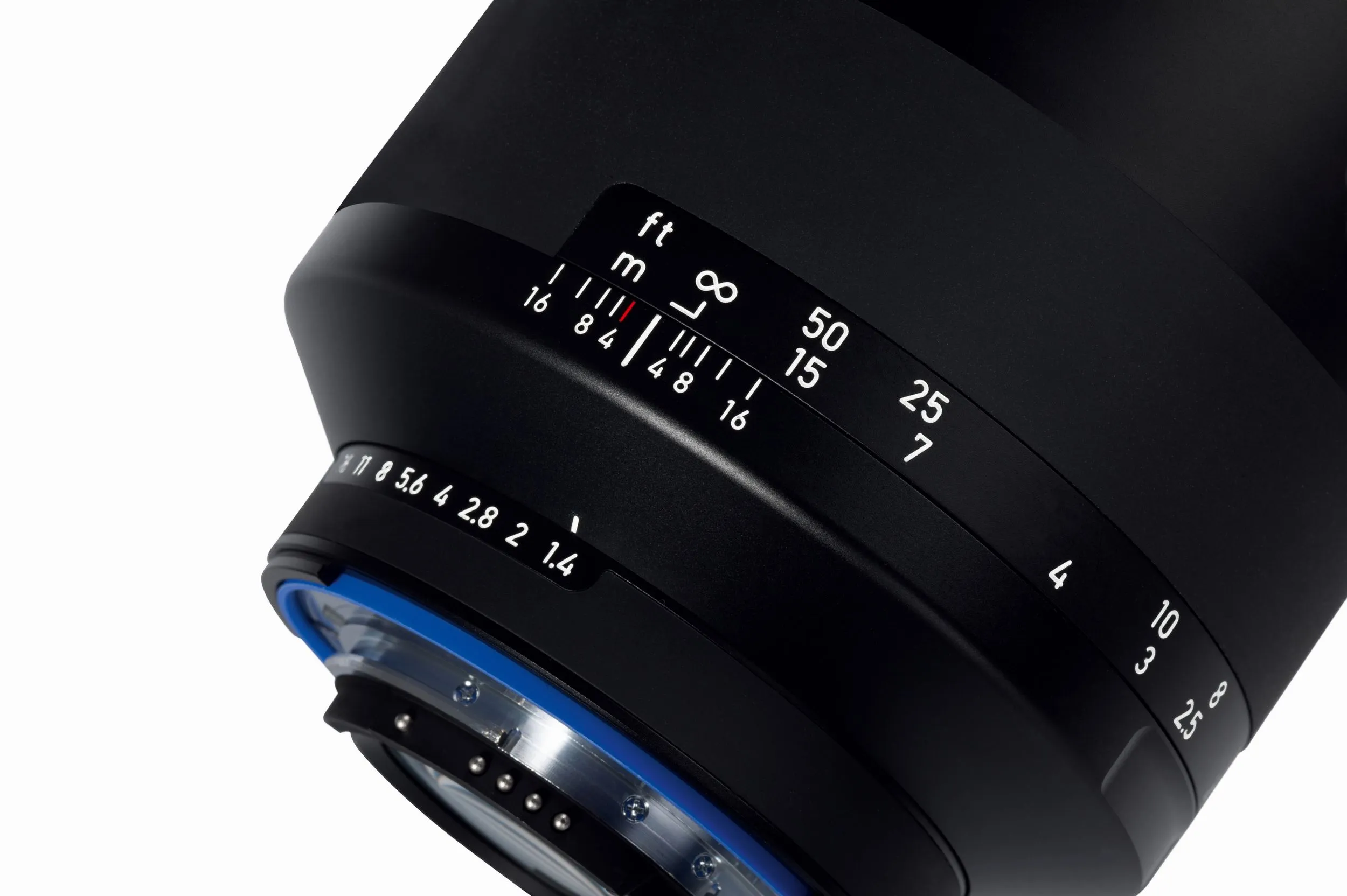 עדשת ZEISS Milvus 35mm f/1.4 ZF.2 למצלמות NIKON
