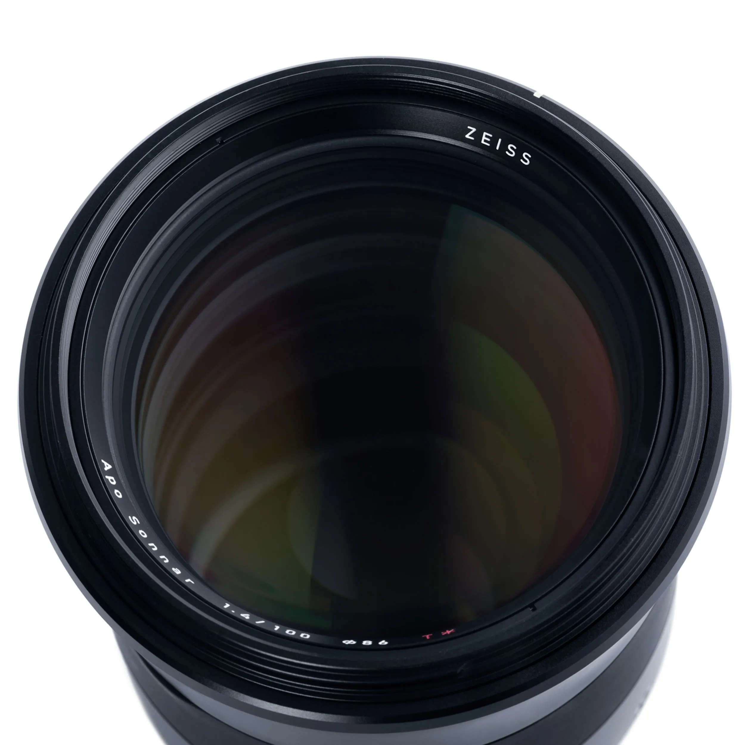 עדשת ZEISS 100mm f/1.4 Otus למצלמות CANON