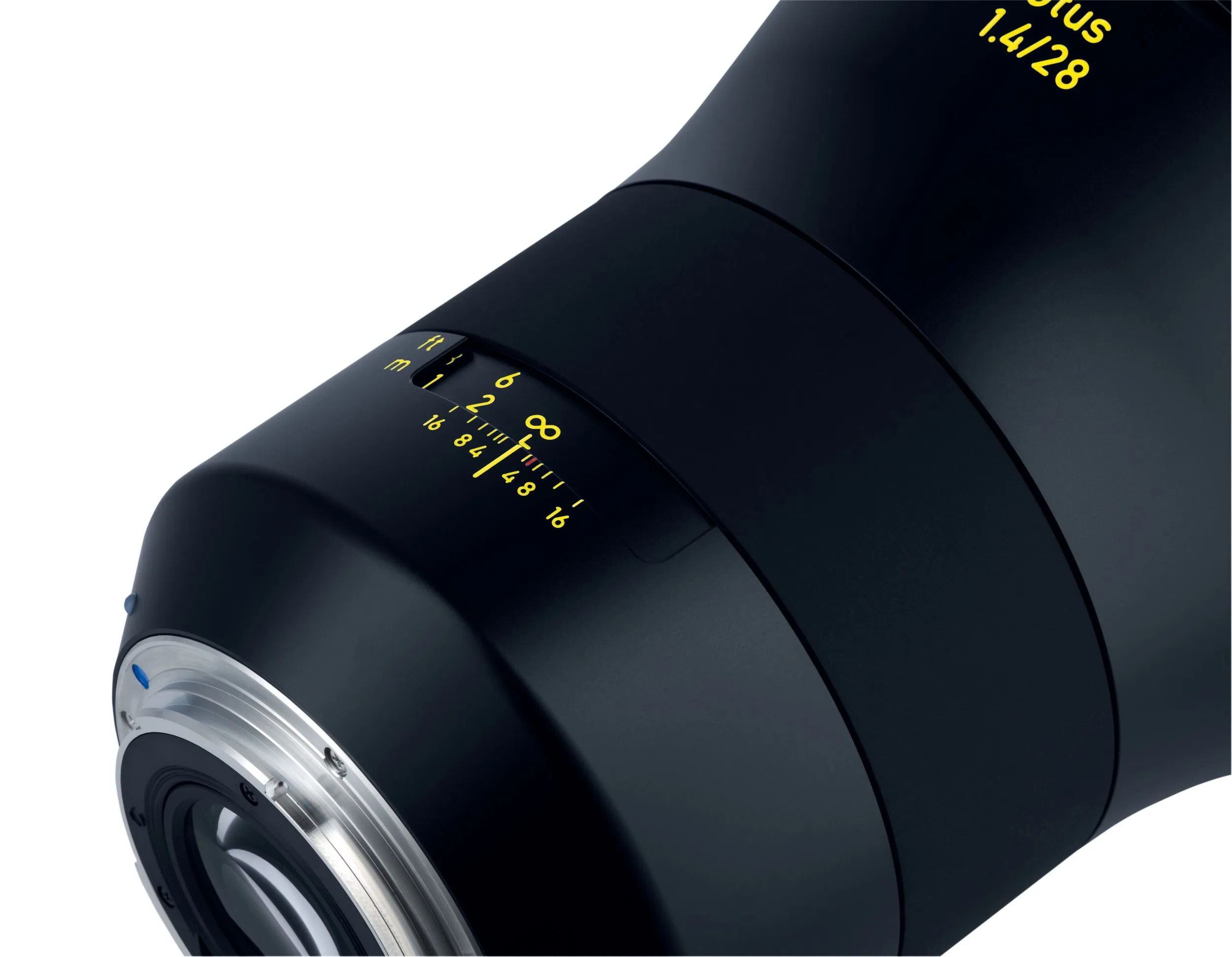 עדשת ZEISS 28mm f/1.4 Otus למצלמות CANON