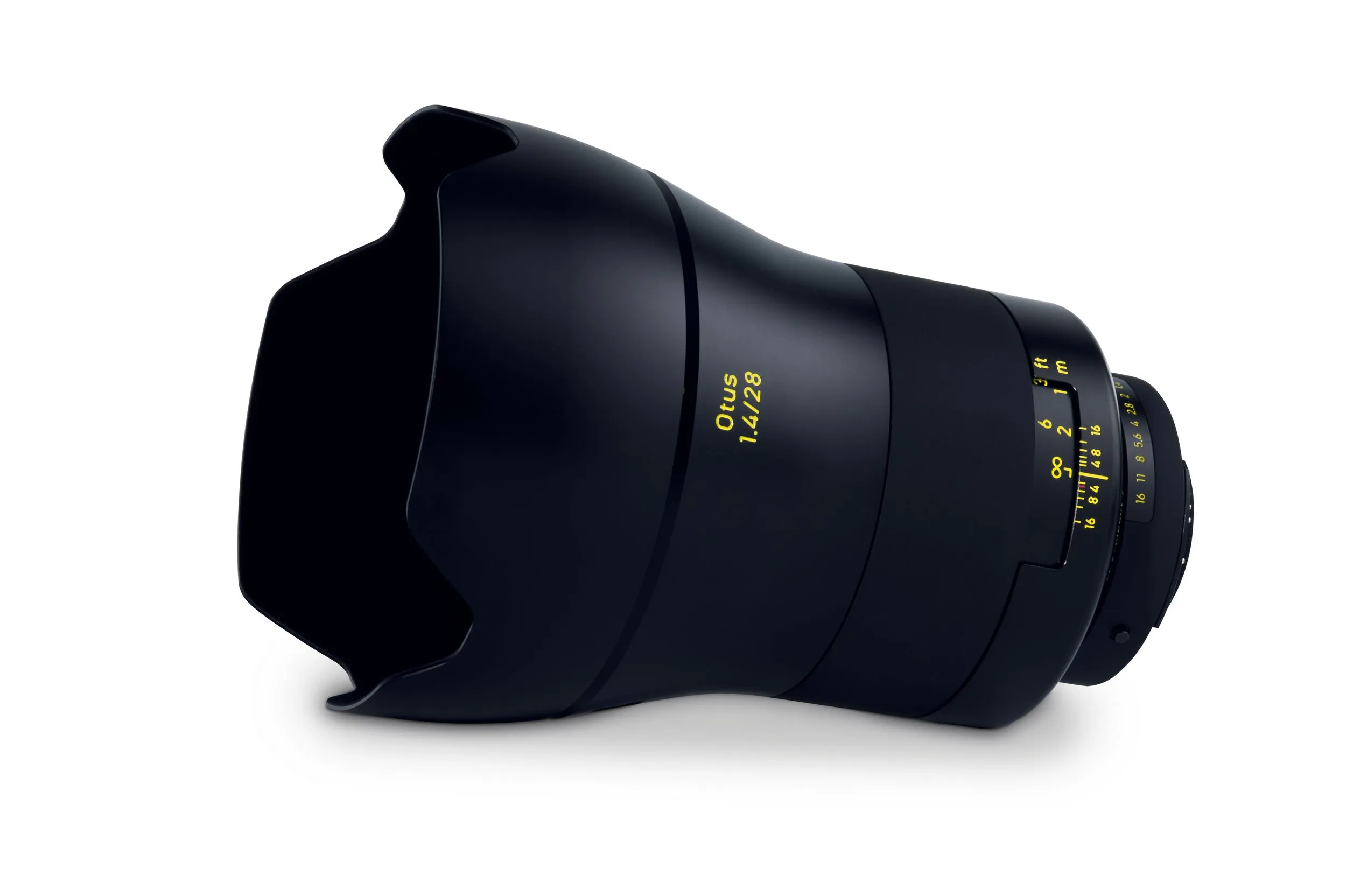 עדשת ZEISS 28mm f/1.4 Otus למצלמות NIKON
