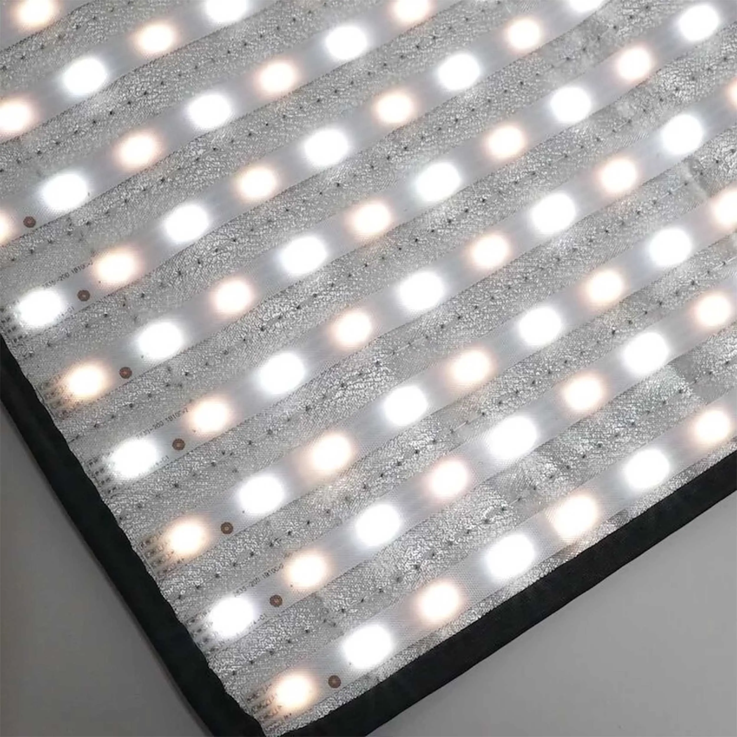פנס לד 300W גמיש 60X120 ס"מ Falcon Eyes RX-48TDX II
