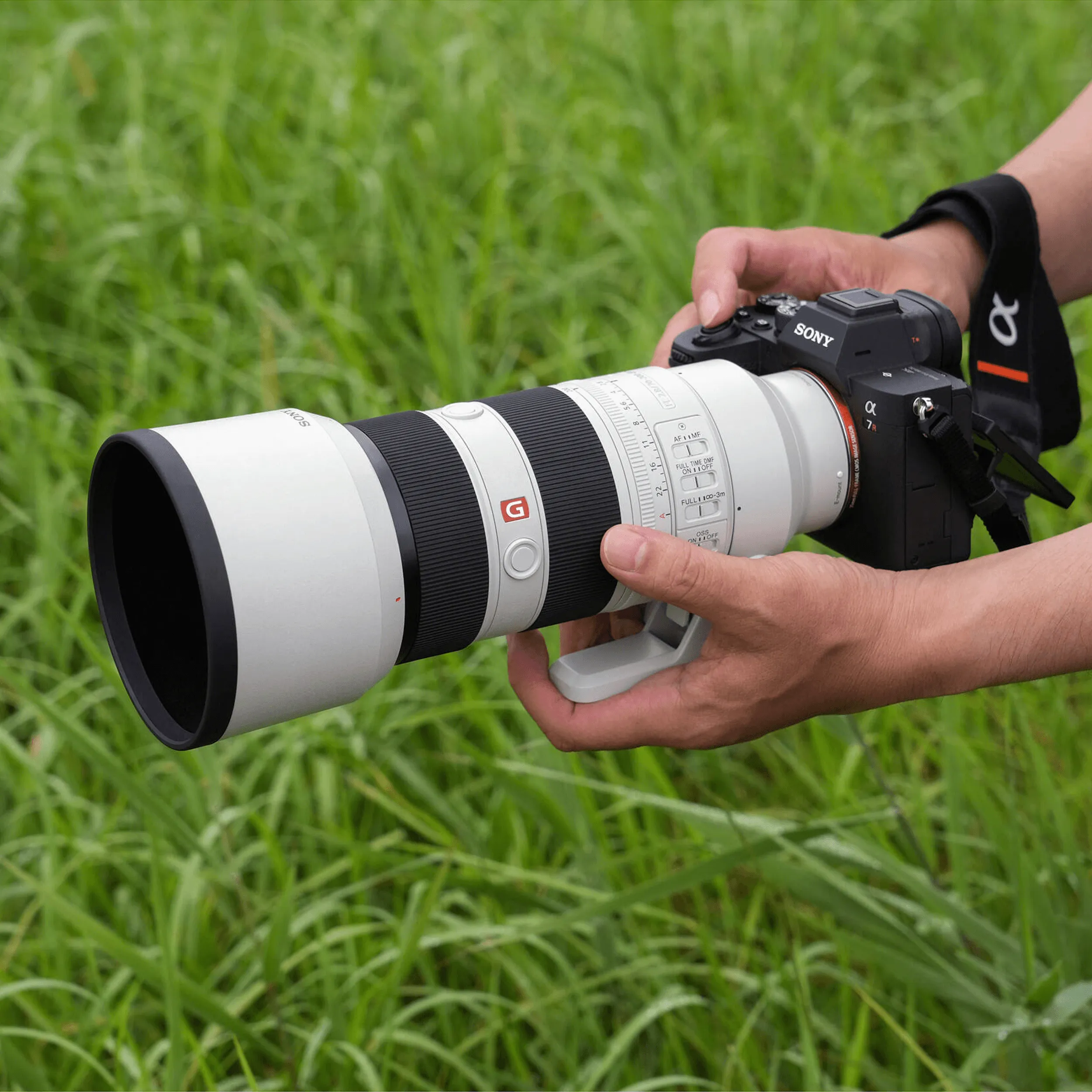 עדשת Sony FE 70-200mm F2.8 GM OSS II
