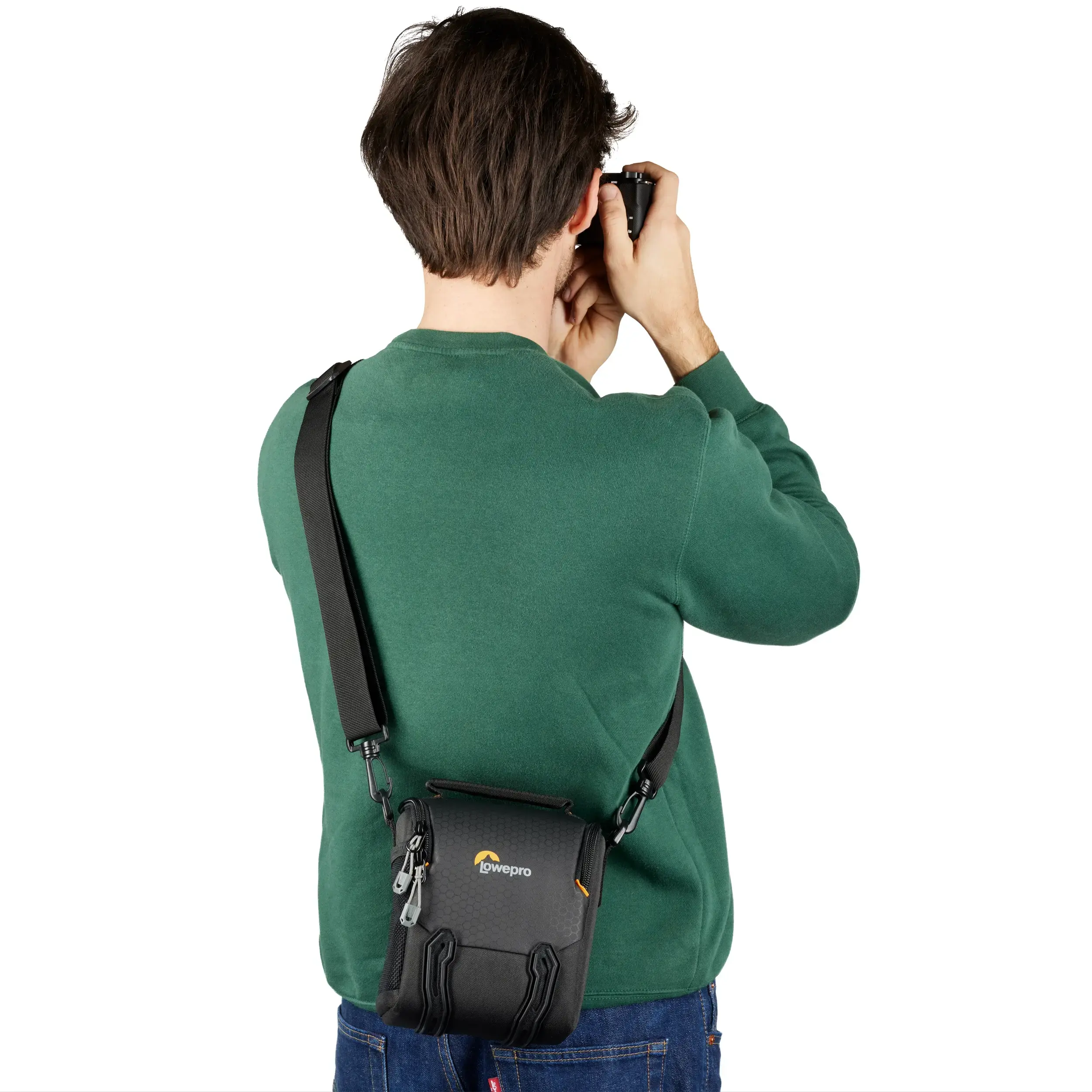 תיק כתף למצלמה Lowepro Adventura SH 120 III