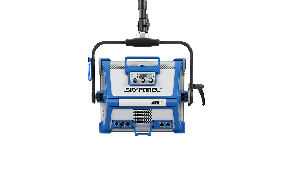 פנס תאורה לד ARRI SkyPanel S30-C