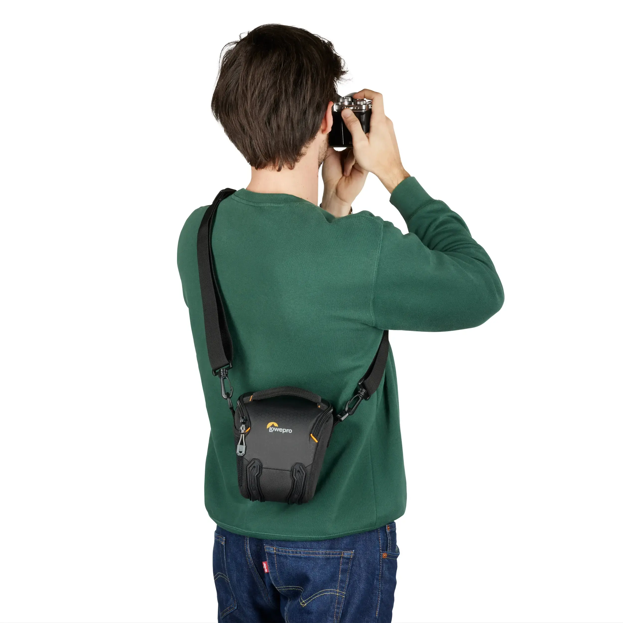 תיק אף למצלמה Lowepro Adventura TLZ 20 III