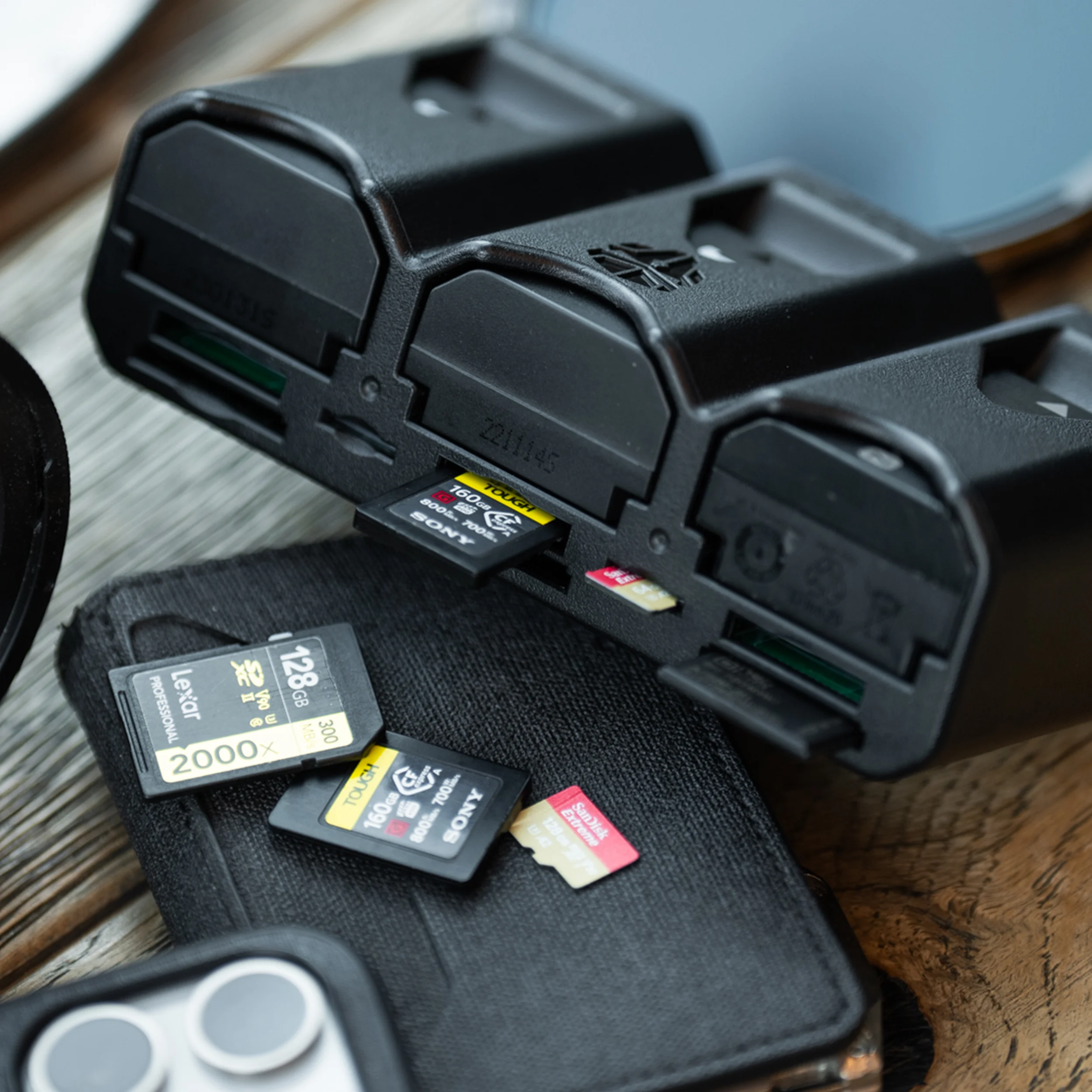 מטען/ספק Jupio x Pr1me Tri-Charge לסוללות Nikon EN-EL15
