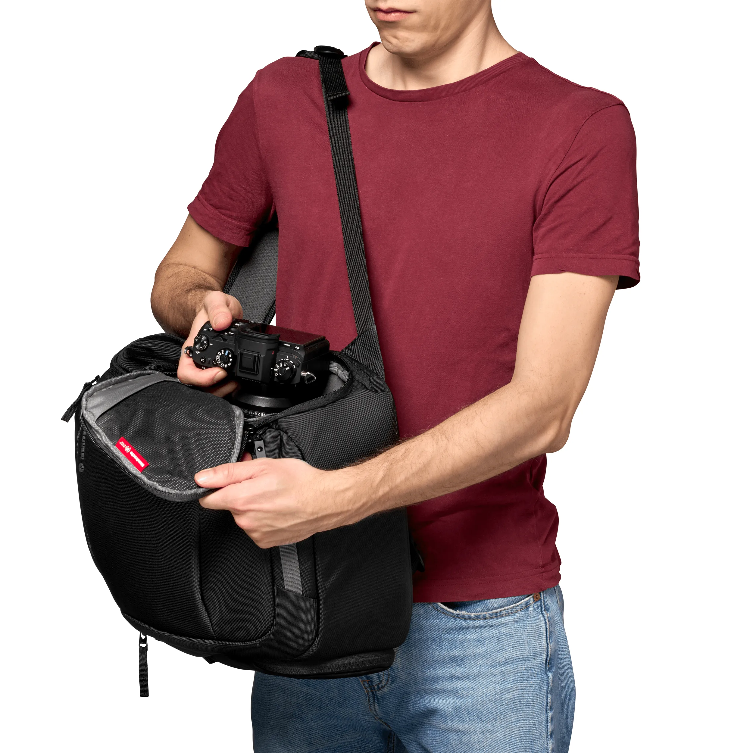 תיק גב למצלמה Manfrotto Advanced Travel M III