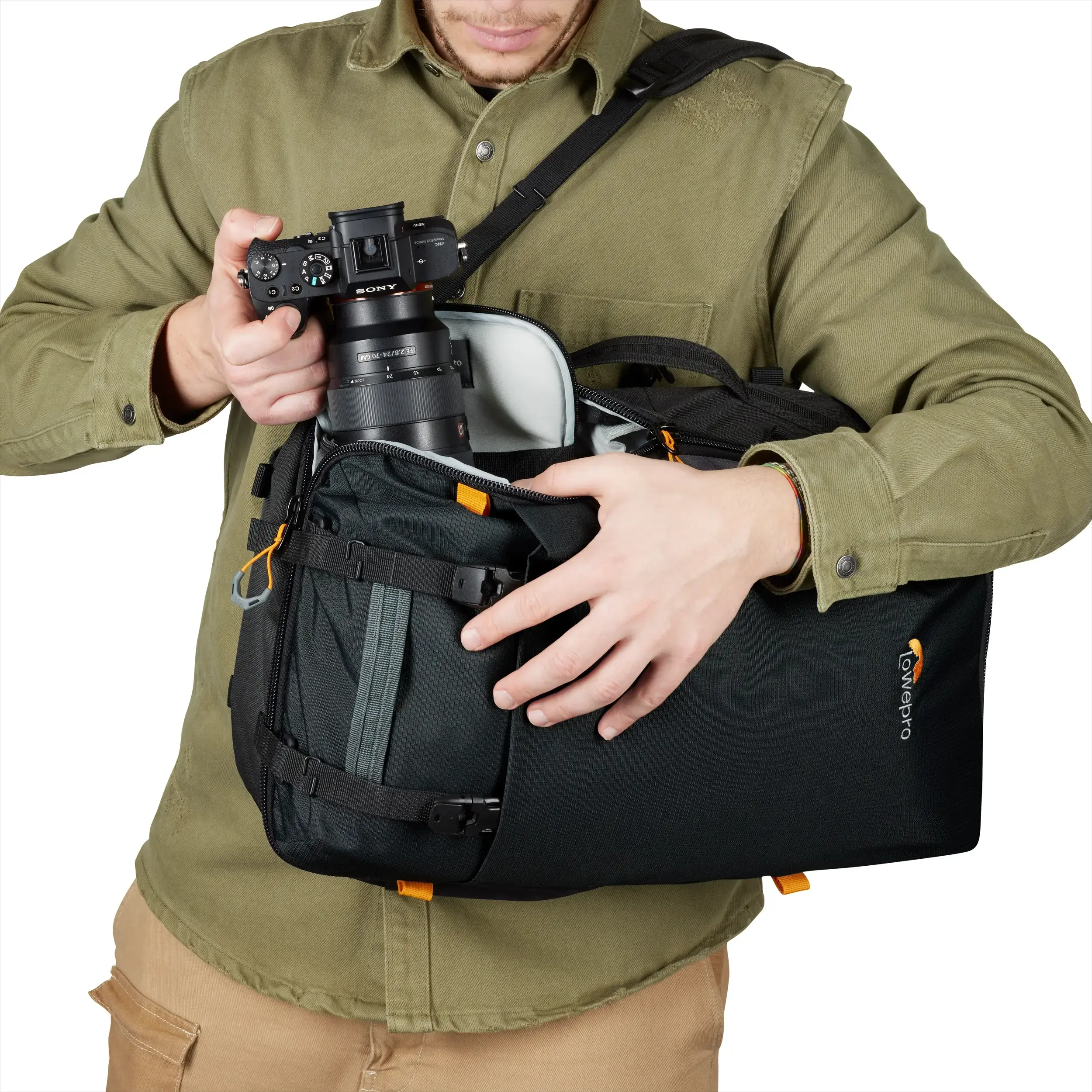 תיק גב שחור למצלמה Lowepro Trekker Lite BP 250