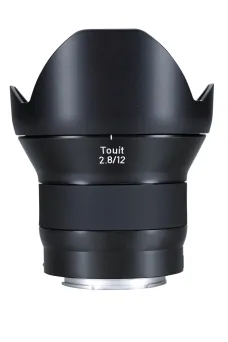 עדשת  ZEISS Touit 12mm f/2.8 למצלמות SONY E-mount APS-C