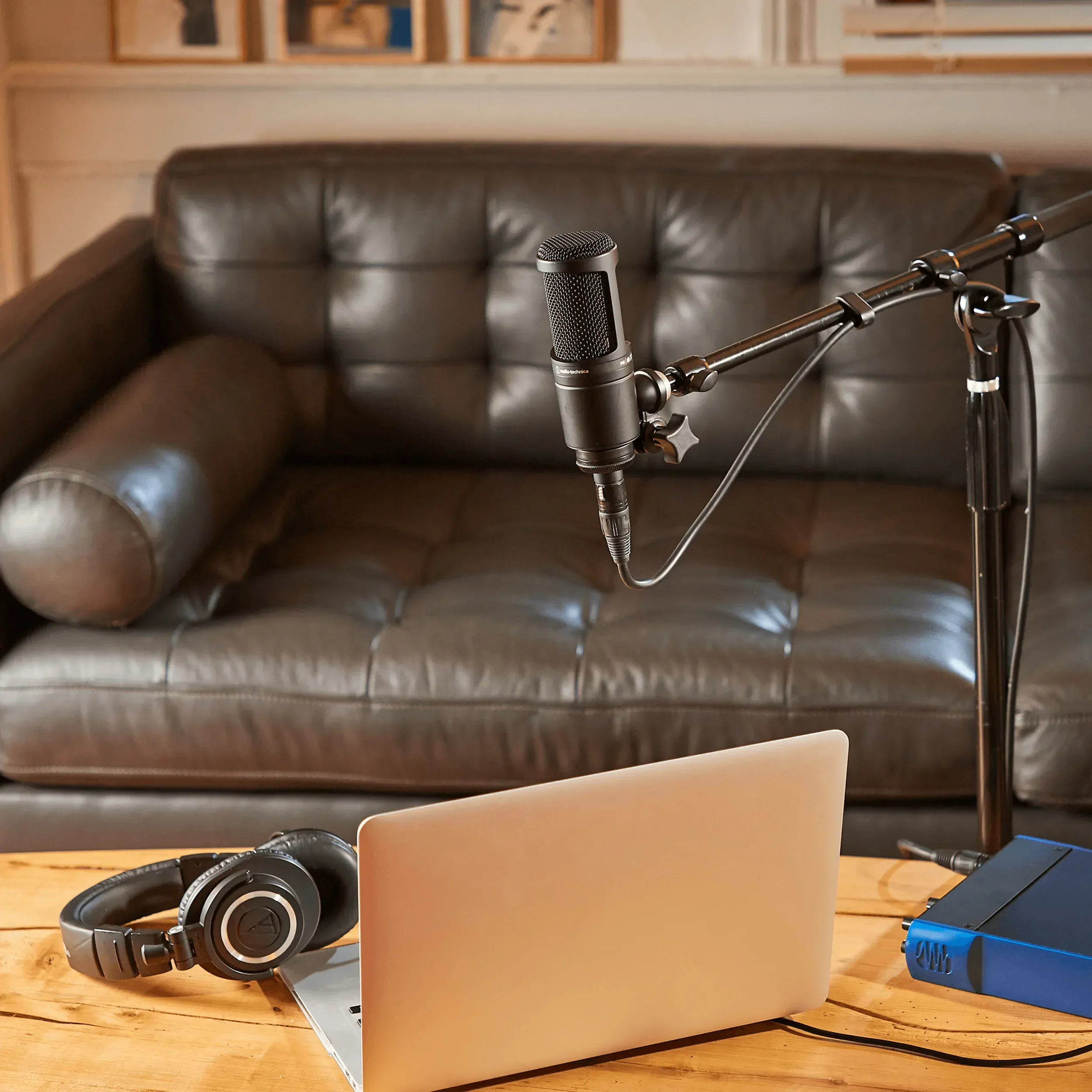 מיקרופון קונדנסר Audio Technica AT2020