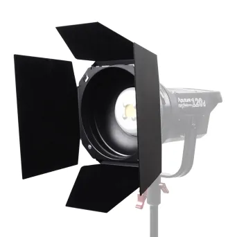 דלתות לפנס APUTURE