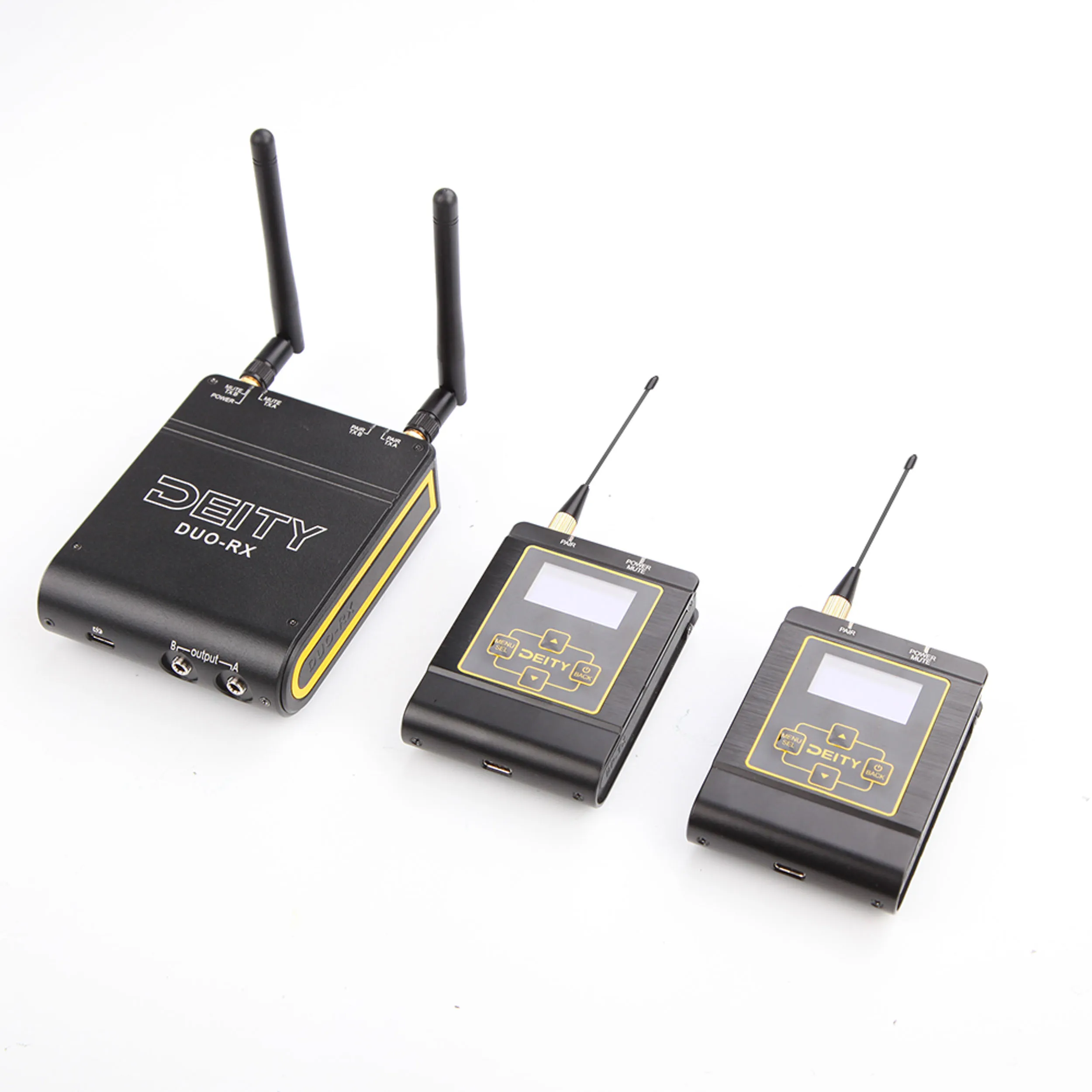 סט אלחוטי 2.4Ghz הכולל 2 משדרים ומקלט דו ערוצי Deity Connect