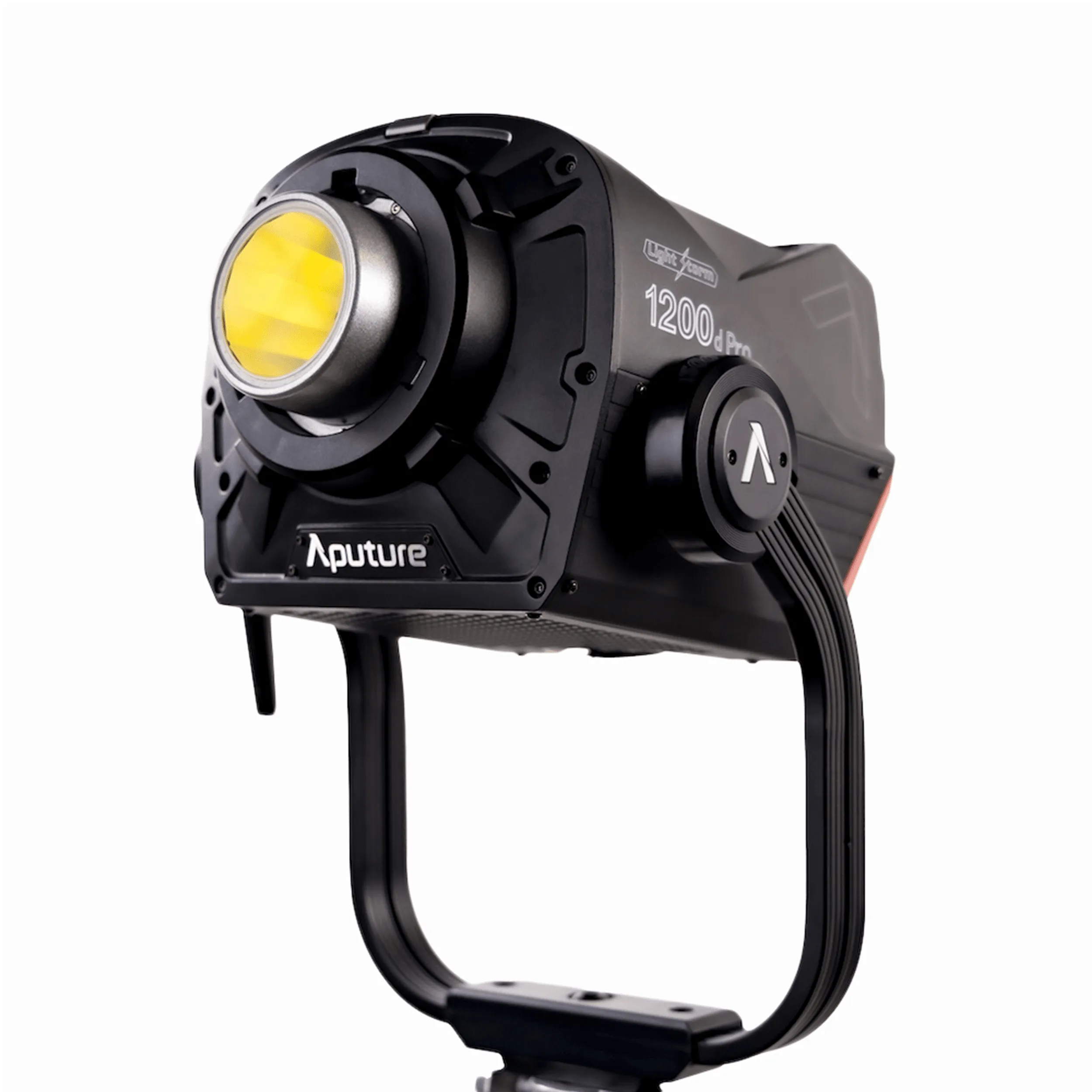 פנס לד Aputure LS-1200d PRO
