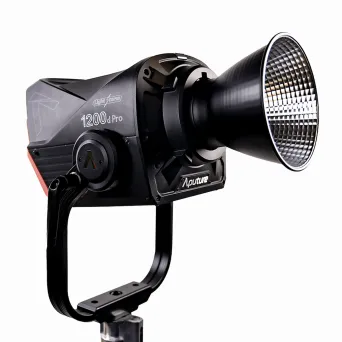 פנס לד Aputure LS-1200d PRO